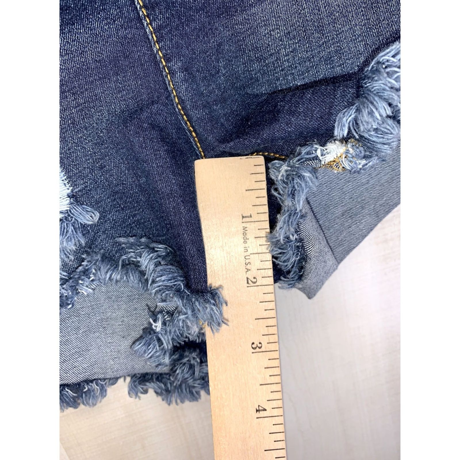 Denime VINTAGE Blue Age Womens Distressed Stretch Denim Cut Off Shorts S Small Blue NWT Size 28" / US 6 / IT 42 - 4 Thumbnail