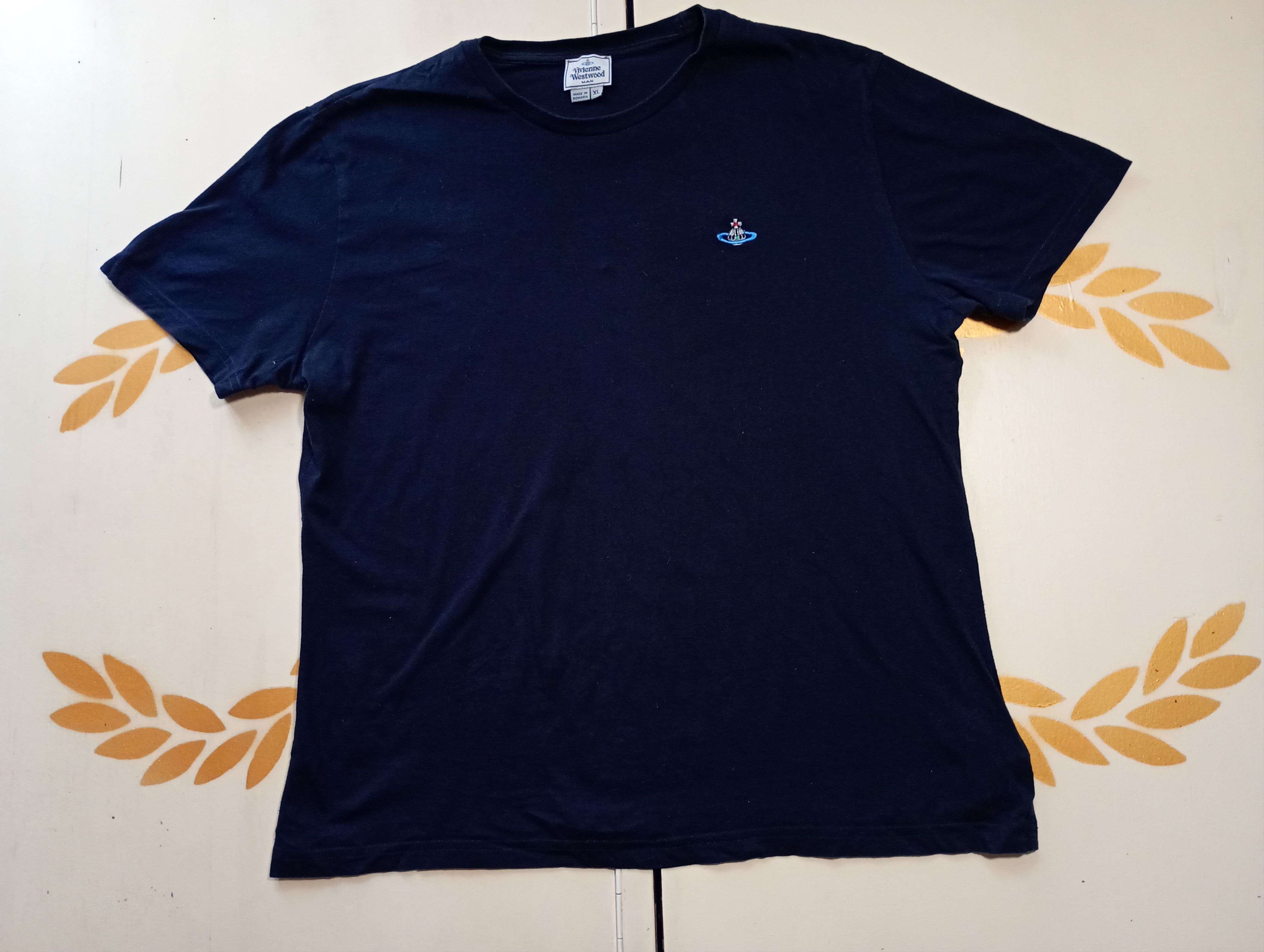 Vivienne Westwood Vivienne Westwood Basic T-Shirt Size US XL / EU 56 / 4 - 1 Thumbnail
