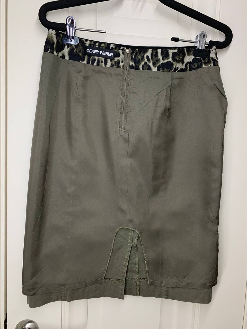 Gerry Weber Gerry Weber woman's khaki-black cotton skirt size 36 (US 6) Size 28" / US 6 / IT 42 - 8 Thumbnail