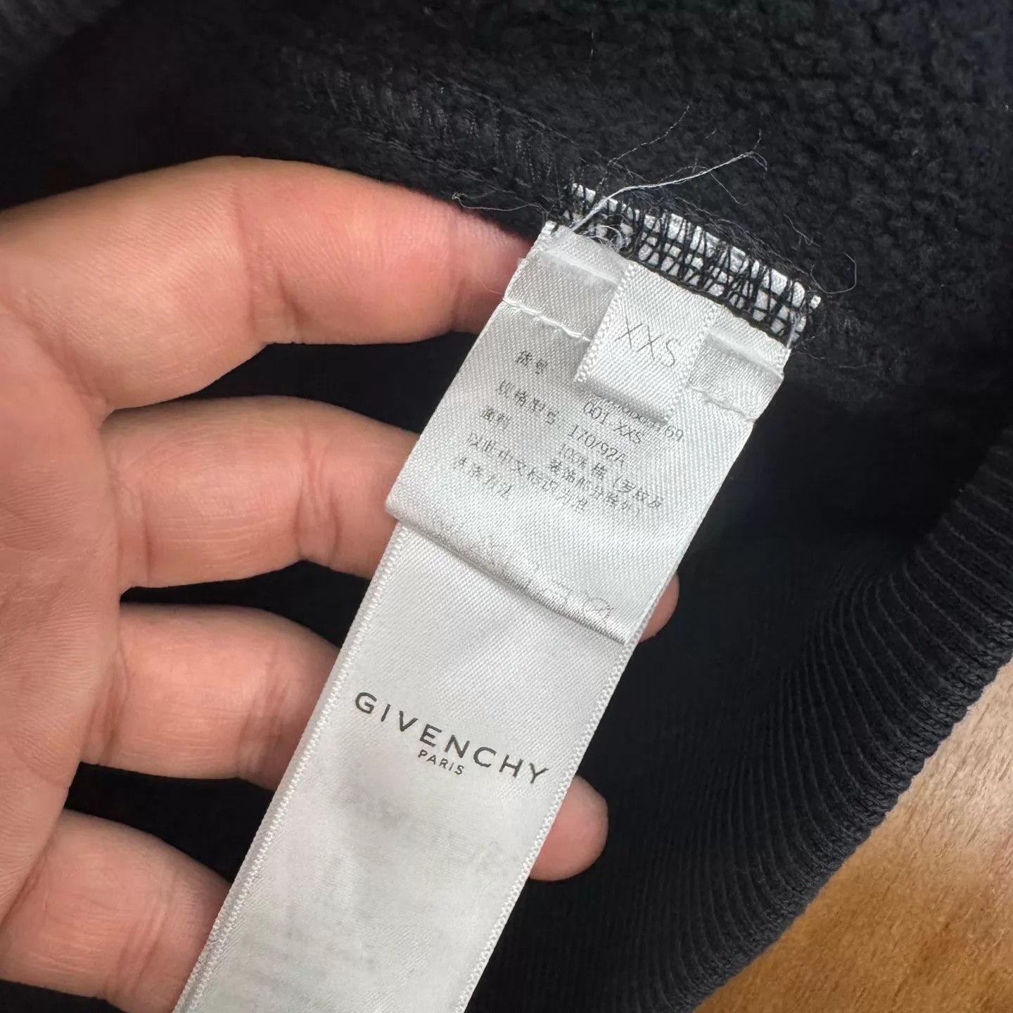 Givenchy Givenchy Lock Detail Distressed Hoodie Black XXS Size US XXS / EU 40 - 6 Thumbnail