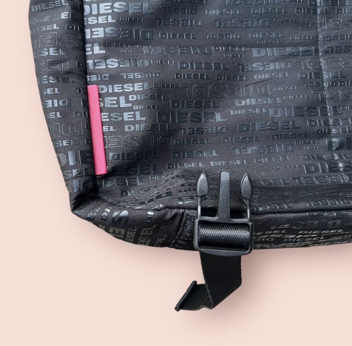 Diesel DIESEL SPELLS MONOGRAM LAPTOP PADDED CROSSBODY MESSENGER BAG Size ONE SIZE - 5 Thumbnail