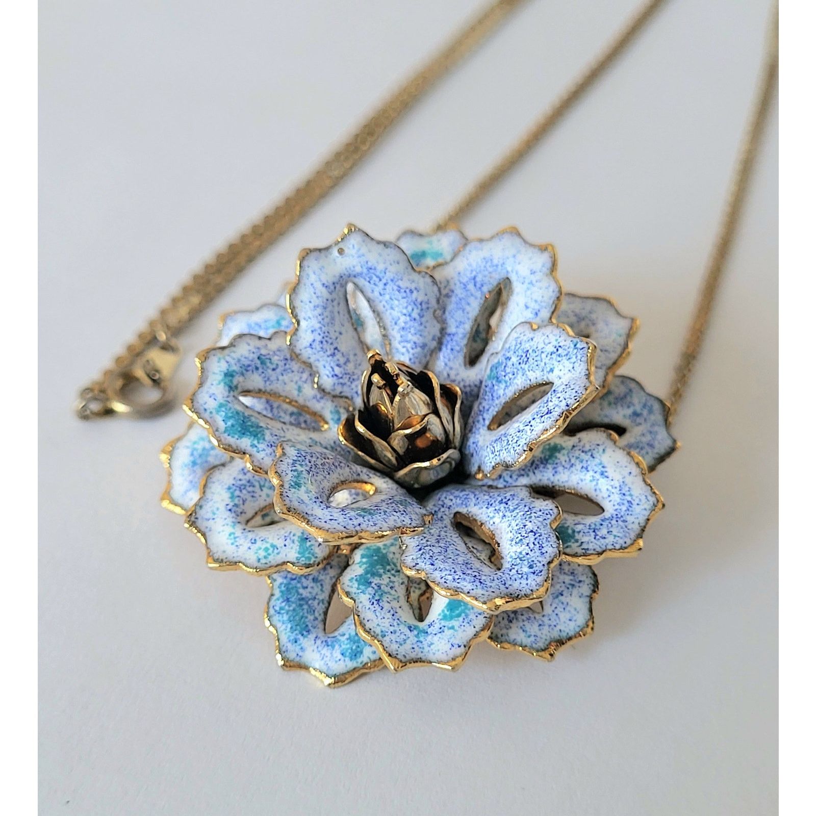 Other Enamel Flower Pendant Gold Blue Vintage Necklace Size ONE SIZE - 10 Thumbnail