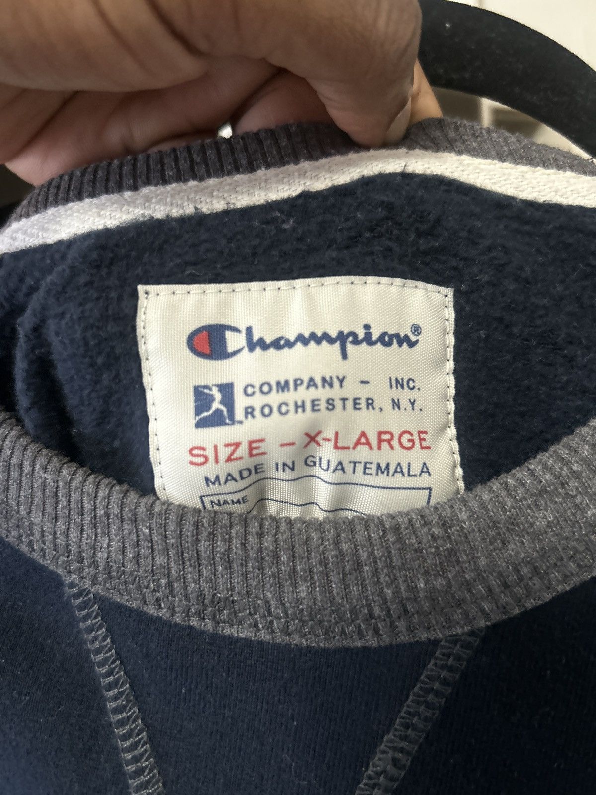 Champion VINTAGE CHAMPION CREWNECK XTREMELY COMFY Size US L / EU 52-54 / 3 - 2 Thumbnail