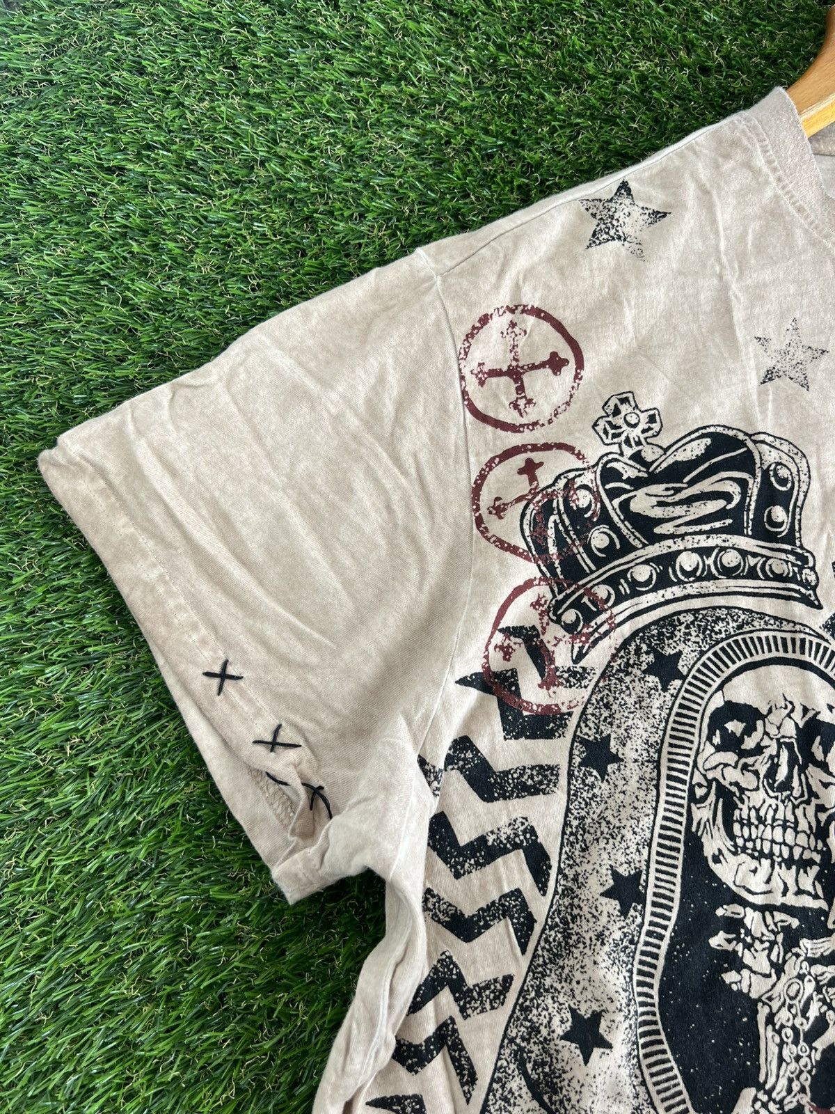 Affliction T-shirt Rock rebel affliction semetary unique rare archive Size US XXL / EU 58 / 5 - 6 Thumbnail
