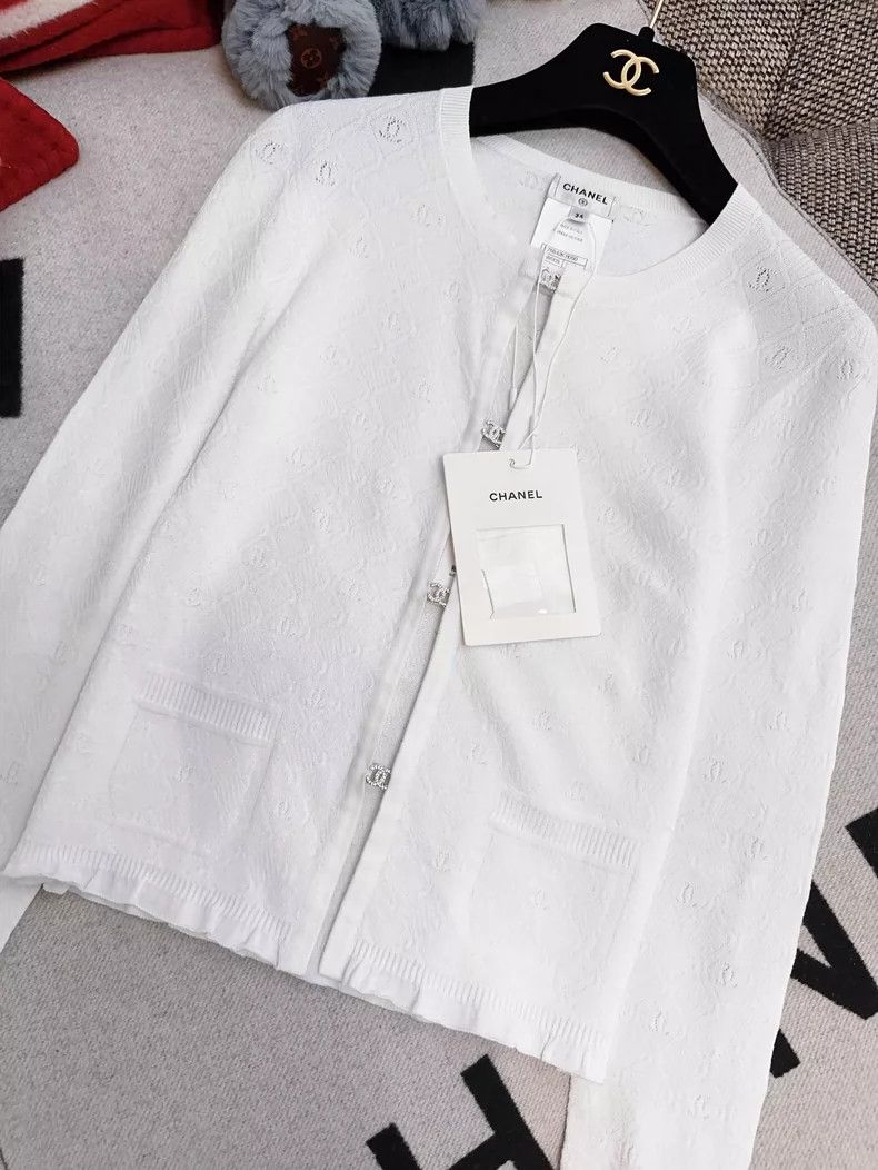Chanel Chanel 24P white double C single-row diamond button small Size XXS / US 00 / IT 34 - 6 Thumbnail