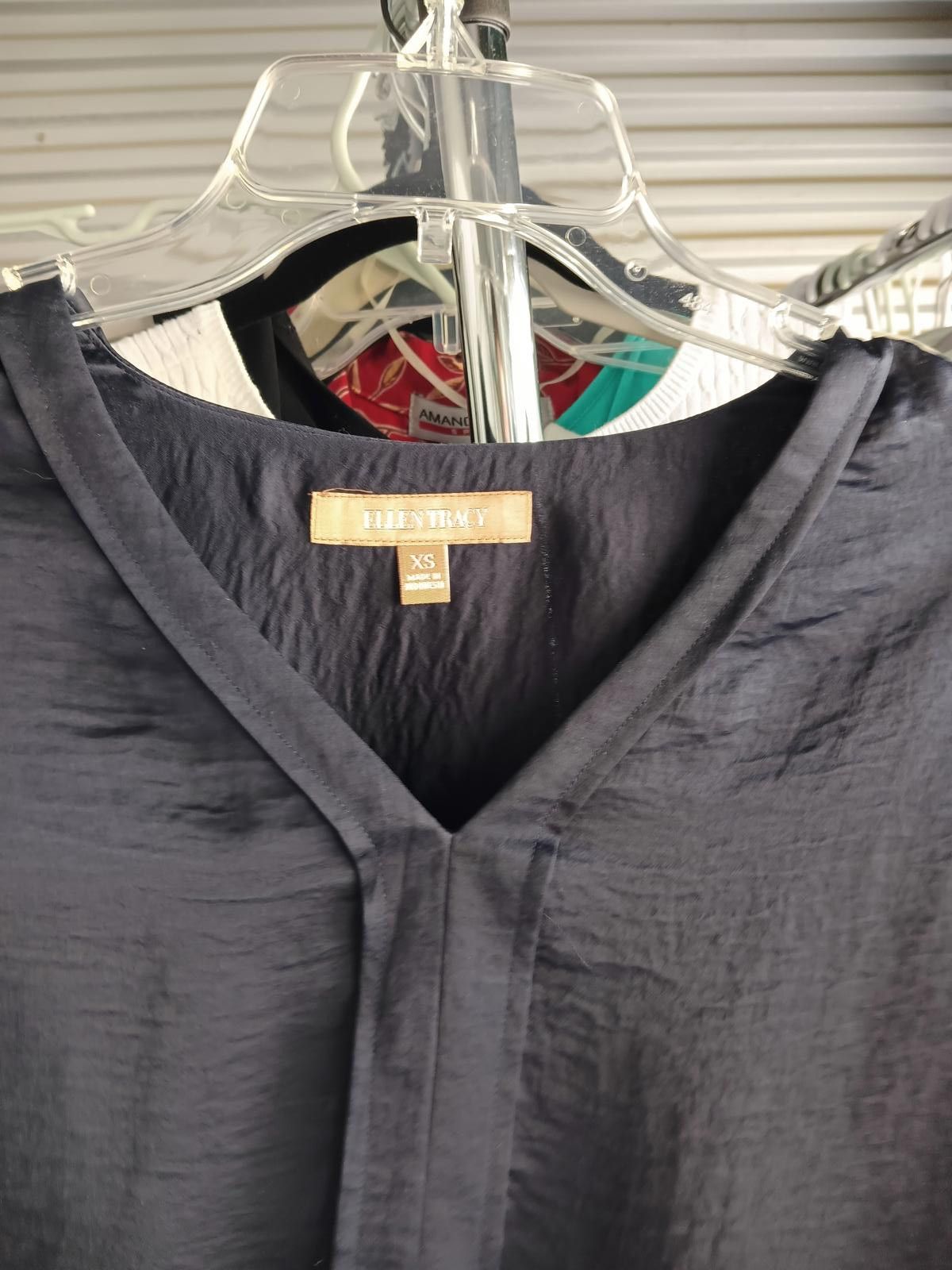 Shein Chic Navy Blue V-Neck Blouse by ELLEN Tracy - Size XS Size XS / US 0-2 / IT 36-38 - 3 Thumbnail