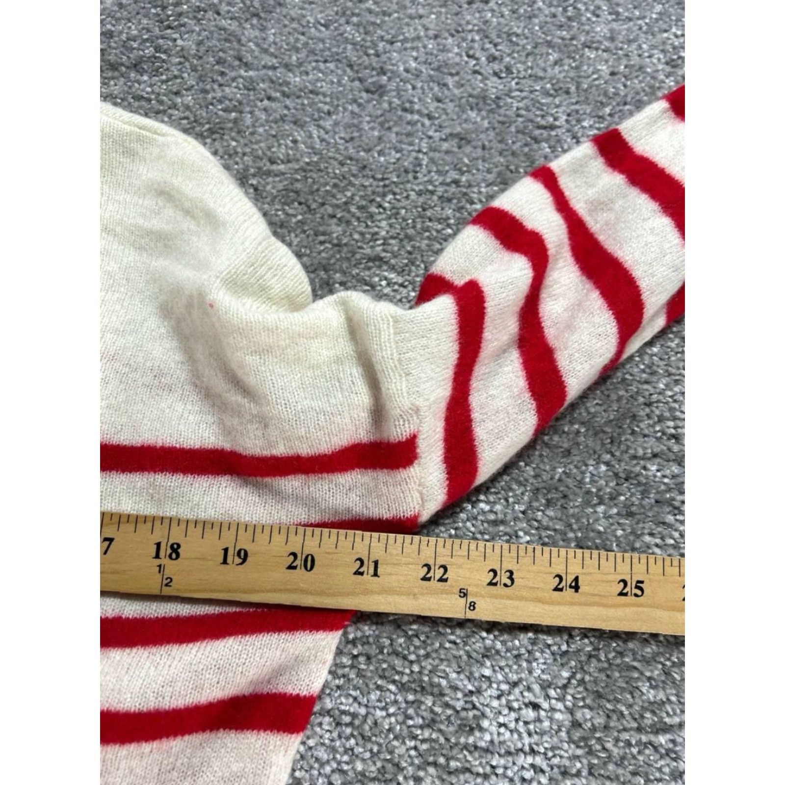 Vineyard Vines Vineyard Vines Cashmere Sweaters Womens Small Beige Stripes Cable Knit Mock Neck Pullover Casual Winter, Spring, Fall Modern Size S / US 4 / IT 40 - 7 Thumbnail