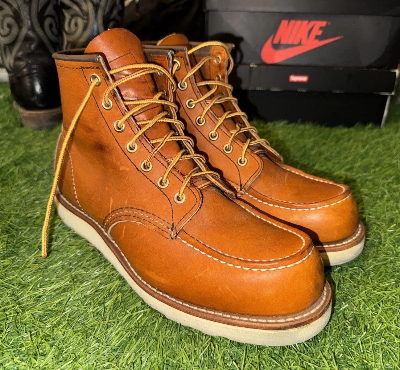 Red Wing Red Wing Heritage Style 870 Classic Moc Boots Size US 9.5 / EU 42-43 - 1 Thumbnail