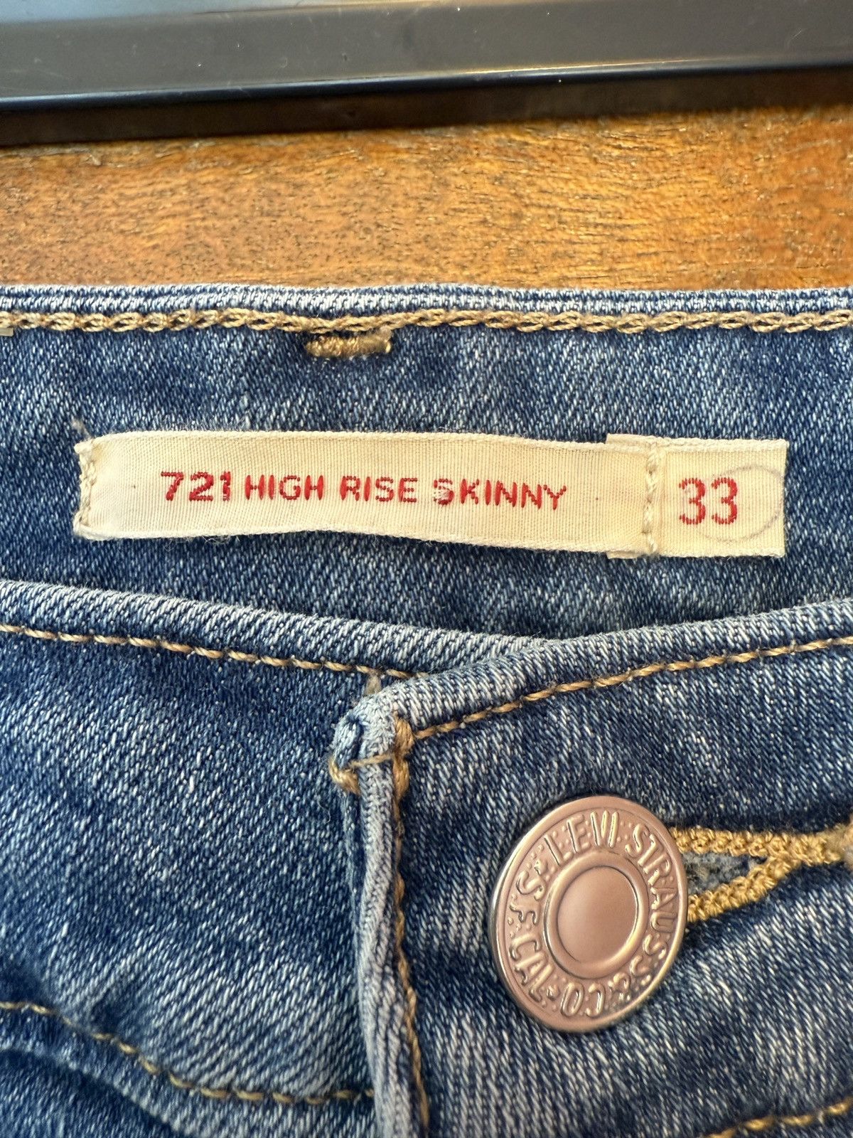 Levi's Levis Premium 721 Hi Rise Skinny Sequin RWB Tuxedo Style -33 Size 33" - 3 Thumbnail