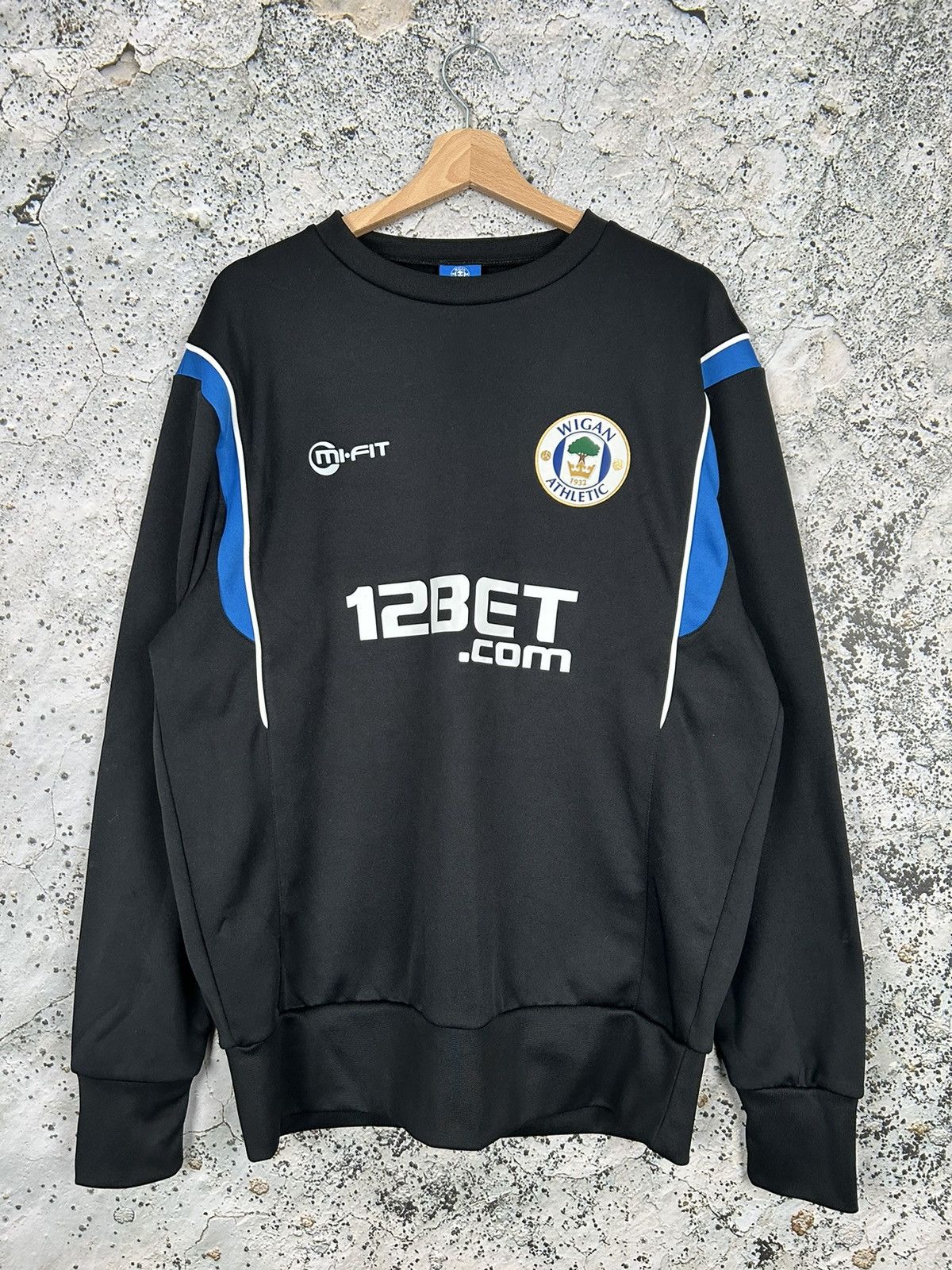 Vintage Vintage Wigan Athletic Football Soccer Jersey Premier League Size US L / EU 52-54 / 3 - 1 Thumbnail