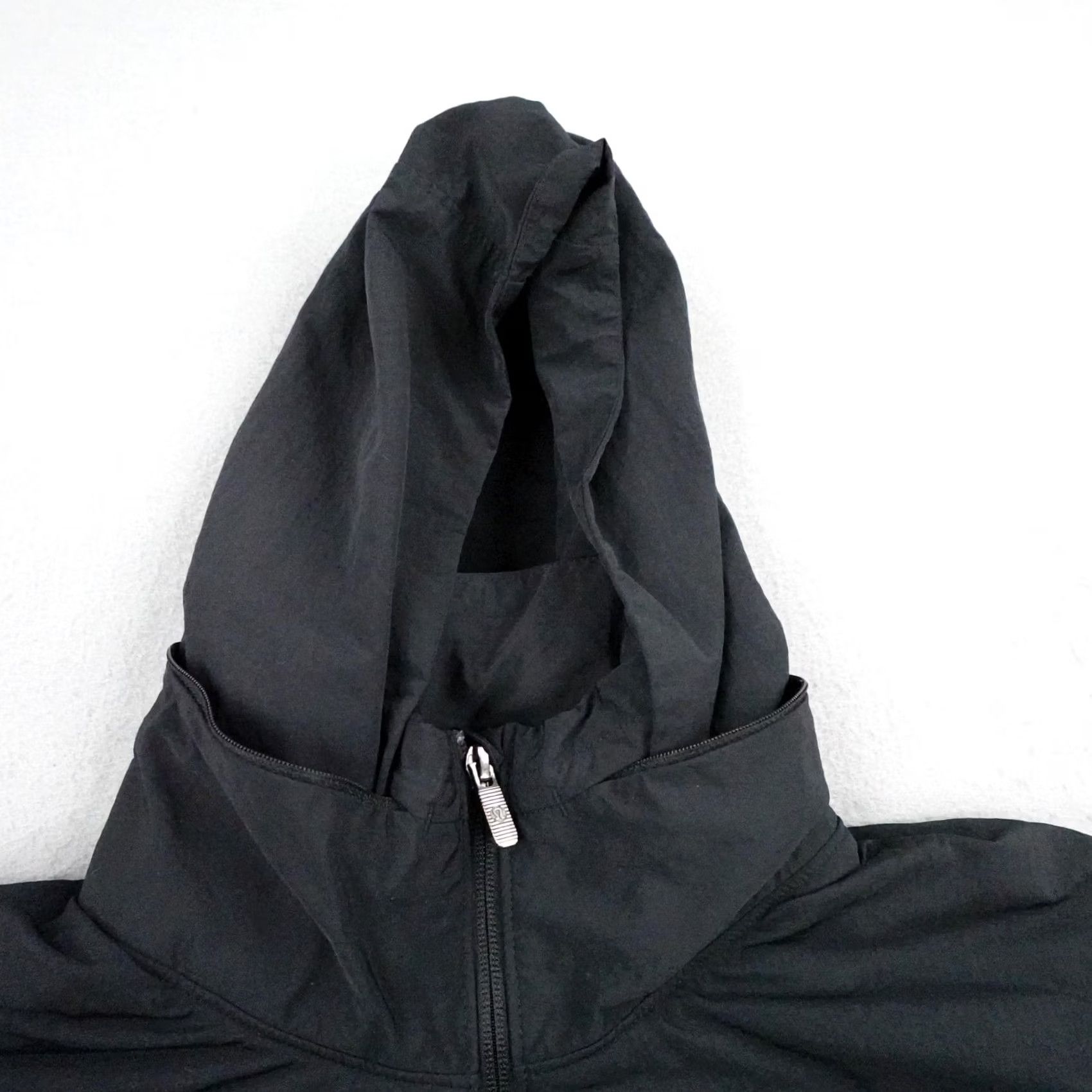 Lululemon Lululemon Jacket Womens 12 Black Water Repellent Sleeved Hooded Insulated Knit Coat Merino Wool Blend Short Zip Jacket Womens Size XL / US 12-14 / IT 48-50 - 2 Thumbnail