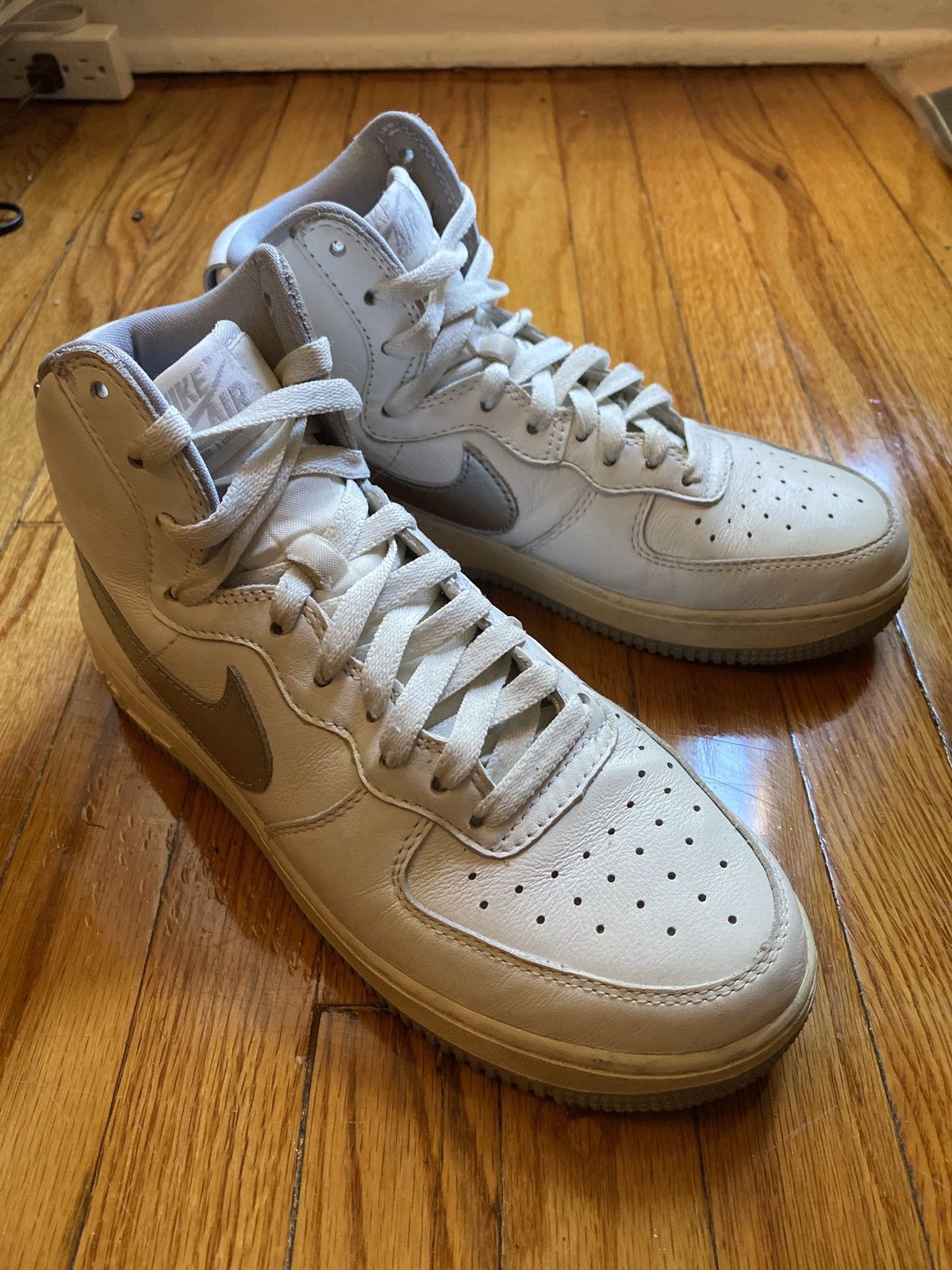 Nike Nike Air Force 1 Hi Retro QS Size US 6.5 / EU 39-40 - 6 Thumbnail