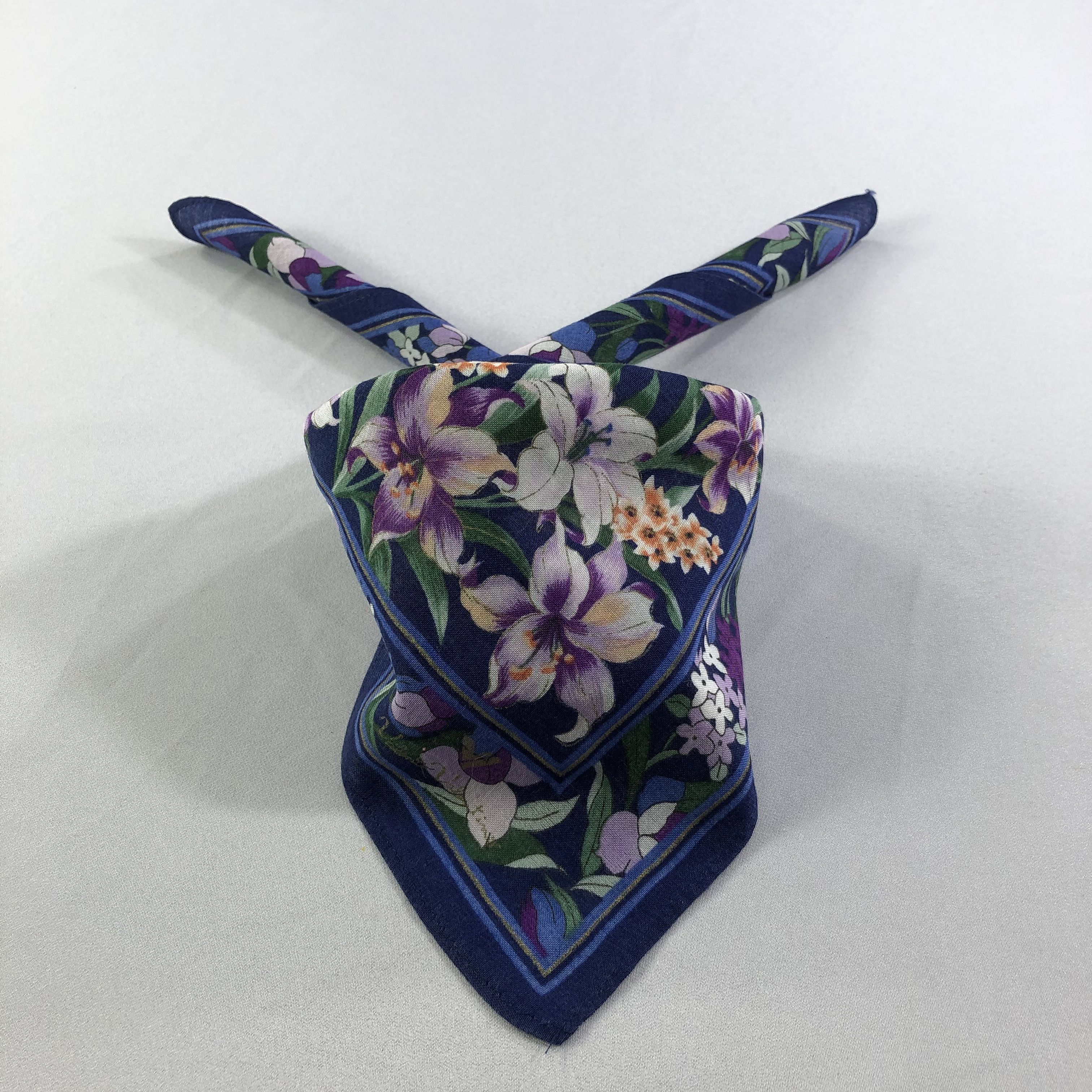 Vintage Valente Valentino Handkerchief Neckerchief Bandana H2015 Size ONE SIZE - 2 Thumbnail
