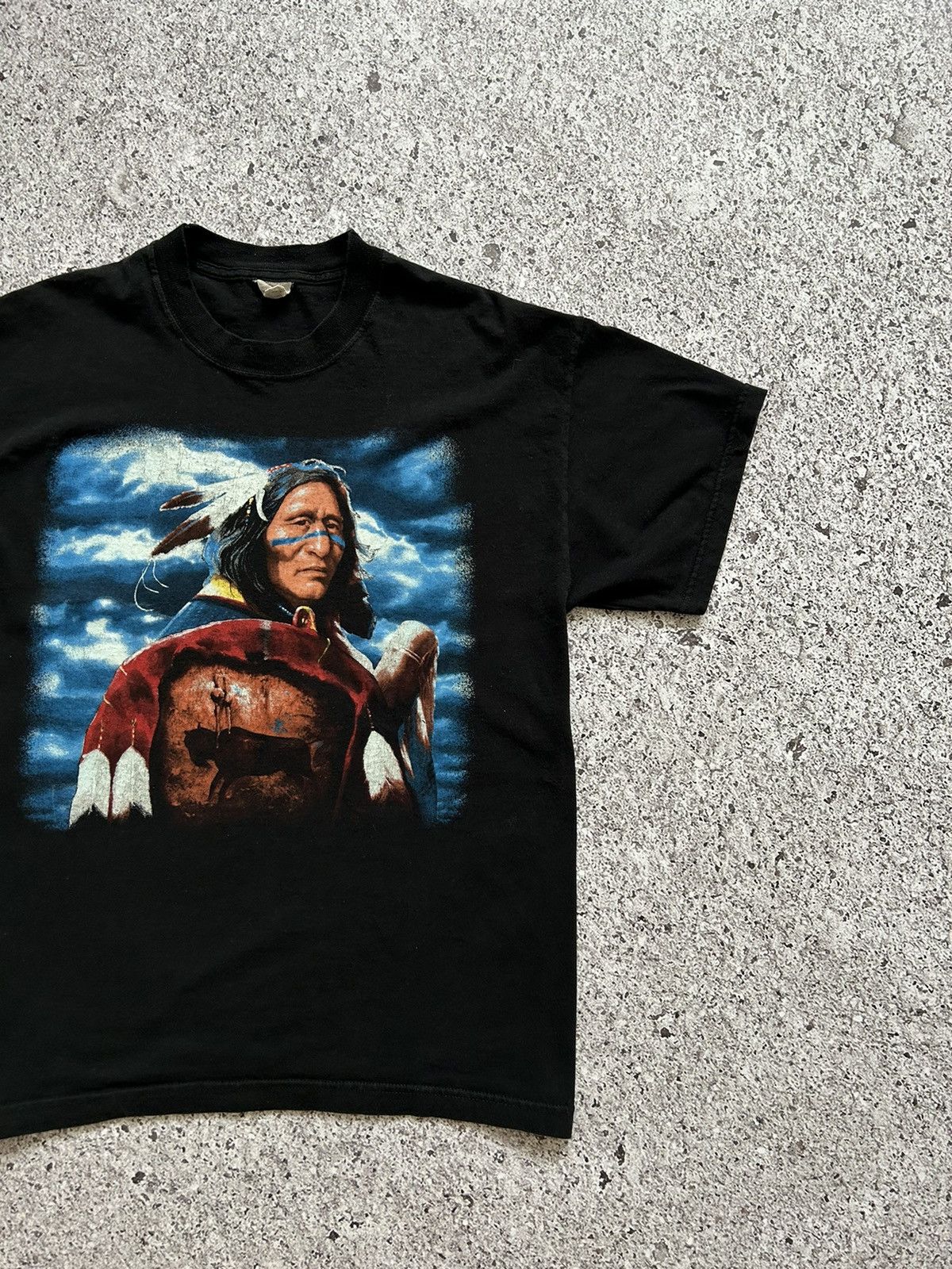 Native × Vintage 🇺🇸 Vintage 1990’s Navajo Indian People American T-Shirt Retro Size US L / EU 52-54 / 3 - 3 Thumbnail
