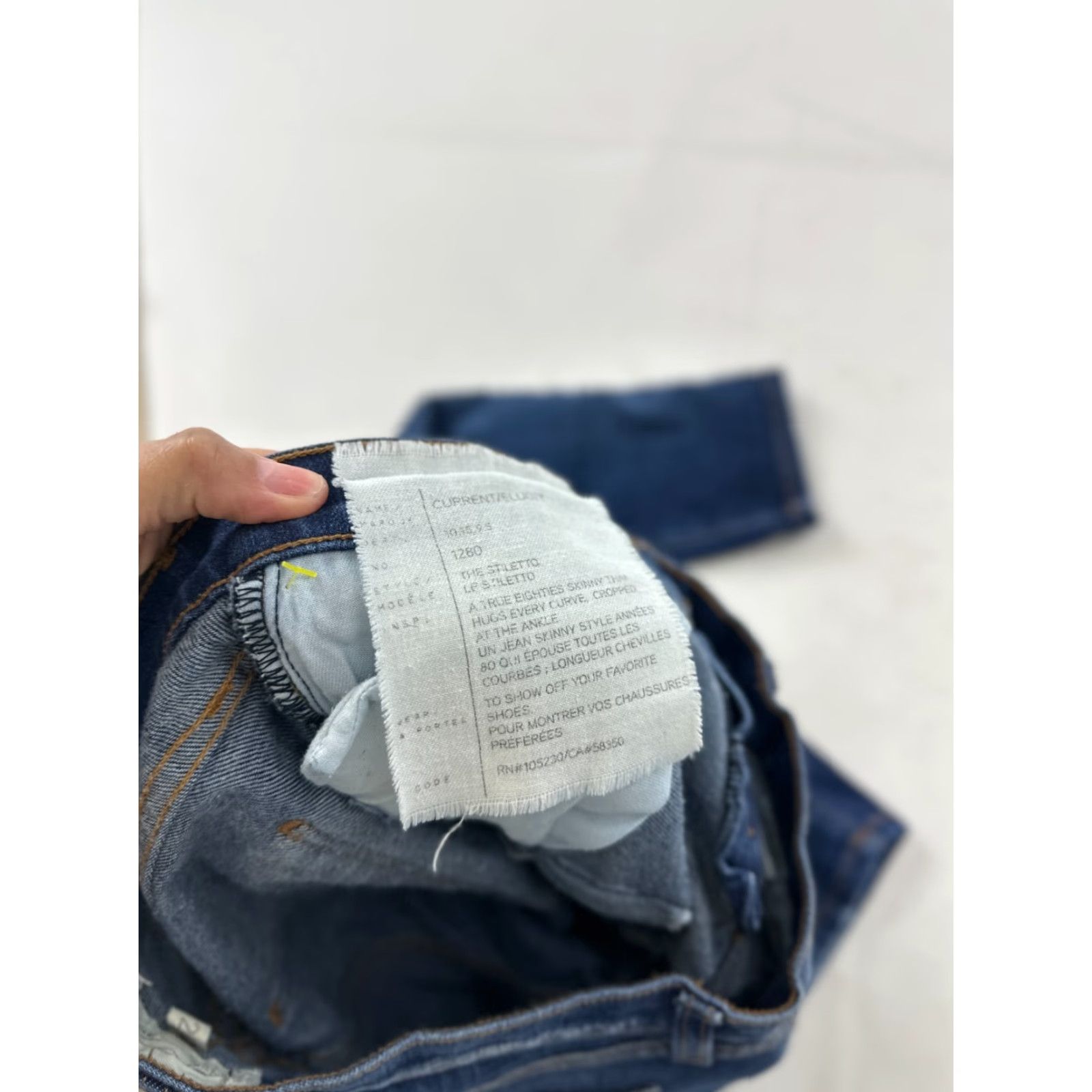 Vintage Current/Elliott Jeans Womens 26-0 Blue Denim Distressed Skinny Leg 5-Pocket Button Closure Medium Wash Size 26" / US 2 / IT 38 - 7 Thumbnail