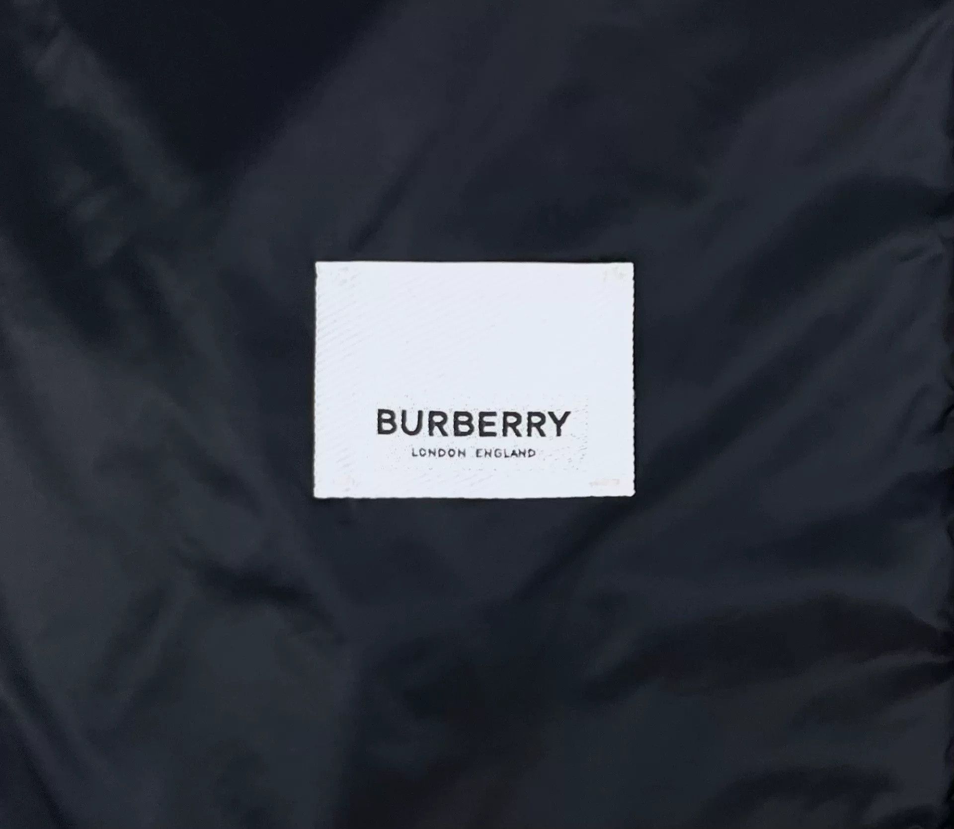 Burberry Burberry London Slogan Camo Stripe Lightweight Down Jacket Size US M / EU 48-50 / 2 - 3 Thumbnail