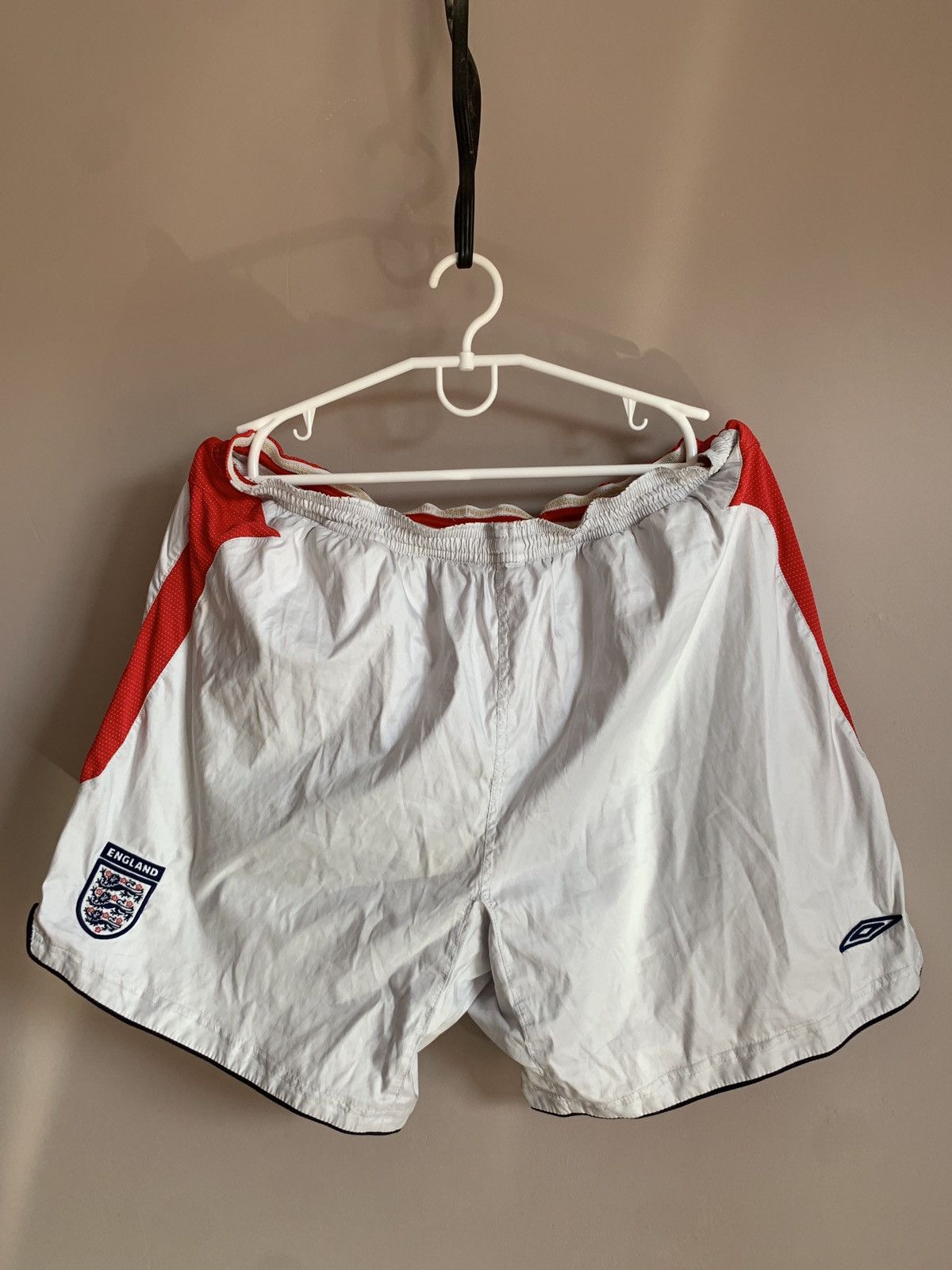 Umbro Vintage England silver shorts 2004 away Umbro soccer Size US 36 / EU 52 - 1 Thumbnail