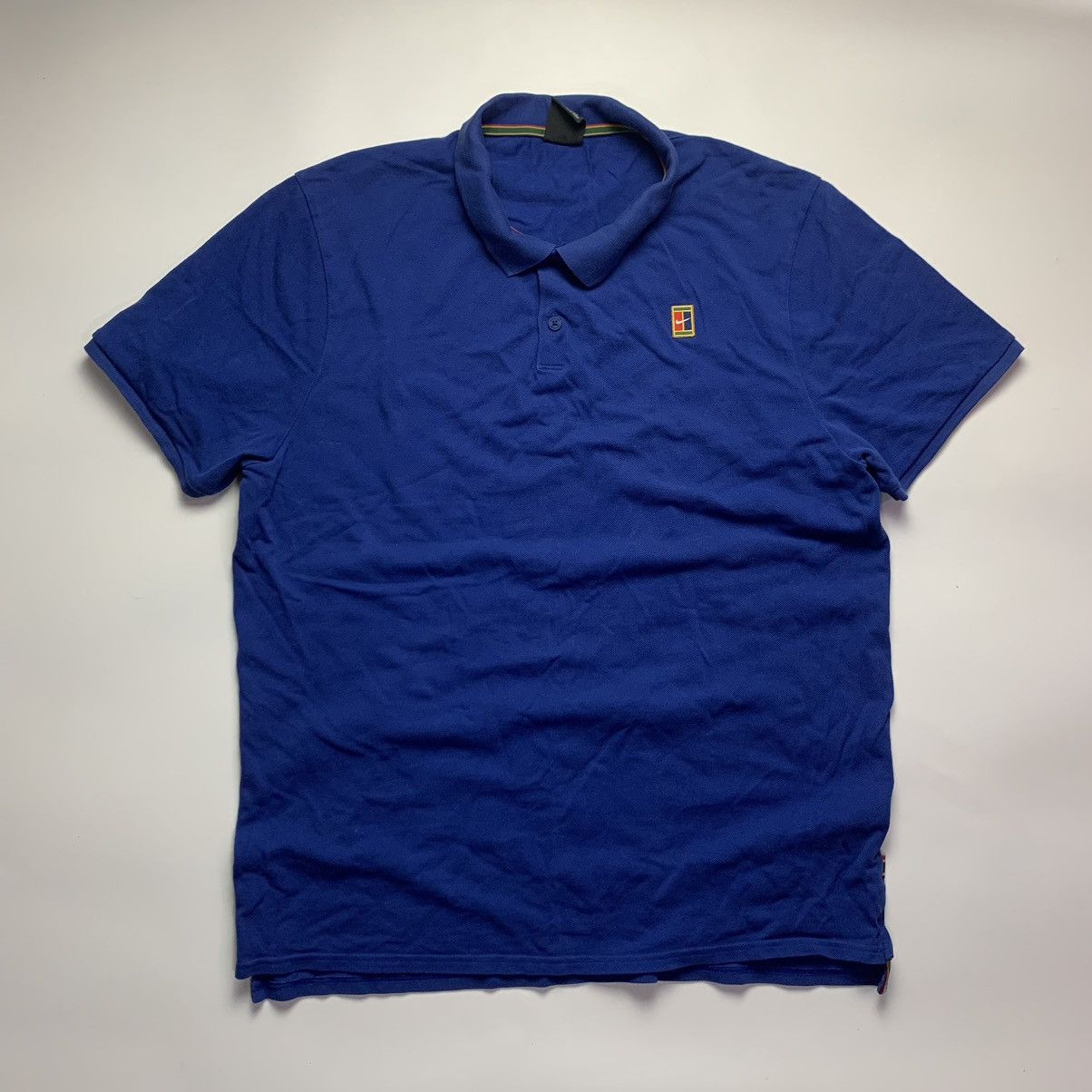 Other NIKE COURT RETRO SWOOSH LOGO POLO T-SHIRT Y2K Size US XL / EU 56 / 4 - 1 Thumbnail