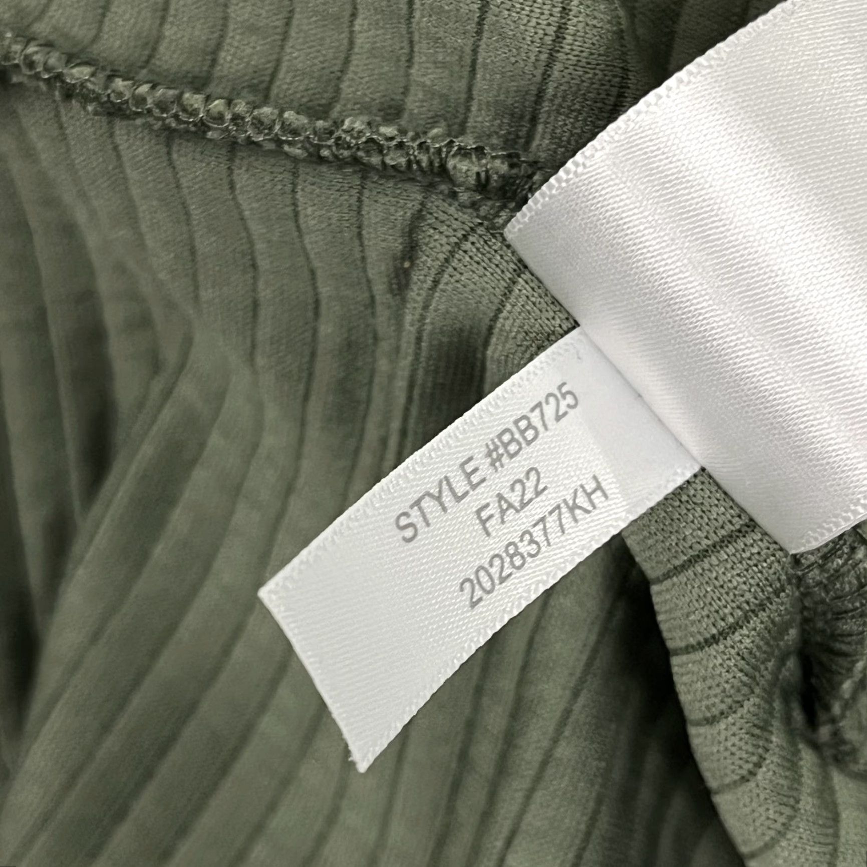 J.Crew VINTAGE J.CREW Quilted Knit Pullover Mens XL Green 1/4 Snap Preppy Casual Hiking BB725 Regular Mens Swing Tag? Size US XL / EU 56 / 4 - 7 Thumbnail