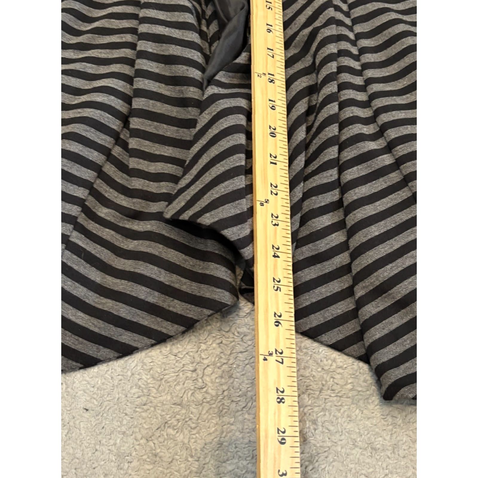 Vintage Tahari Shacket Womens 12 Gray Striped Long Sleeve Open Front Blazer Jacket Size XL / US 12-14 / IT 48-50 - 4 Thumbnail