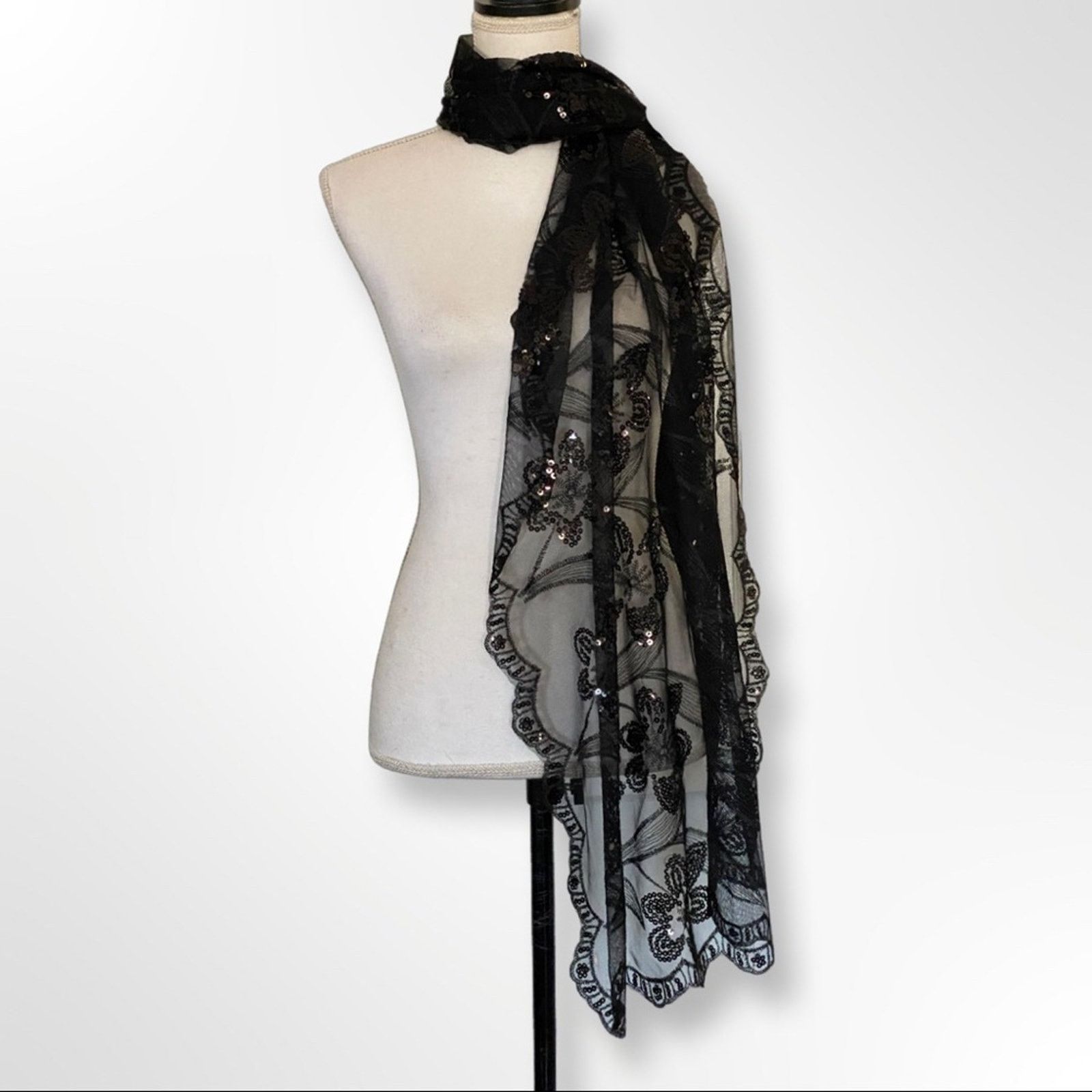 Other Vintage Lace And Sequined Dress Scarf Black Size ONE SIZE - 3 Thumbnail