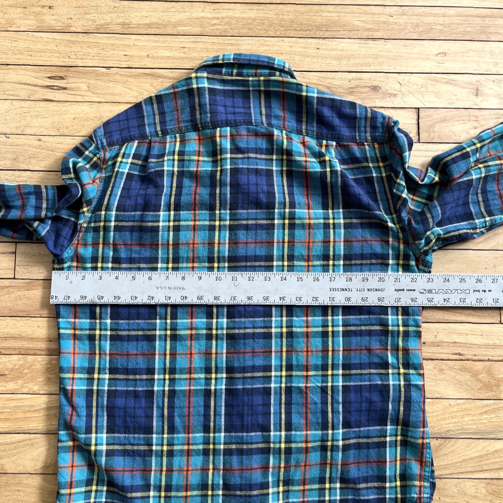 Old Navy OLD NAVY Flannel Shirt Men L Light Green Red Plaid Hike Outdoor Regular Fit L Mens Shirt Plaid Color Multicolor Casual Travel Size US L / EU 52-54 / 3 - 6 Thumbnail