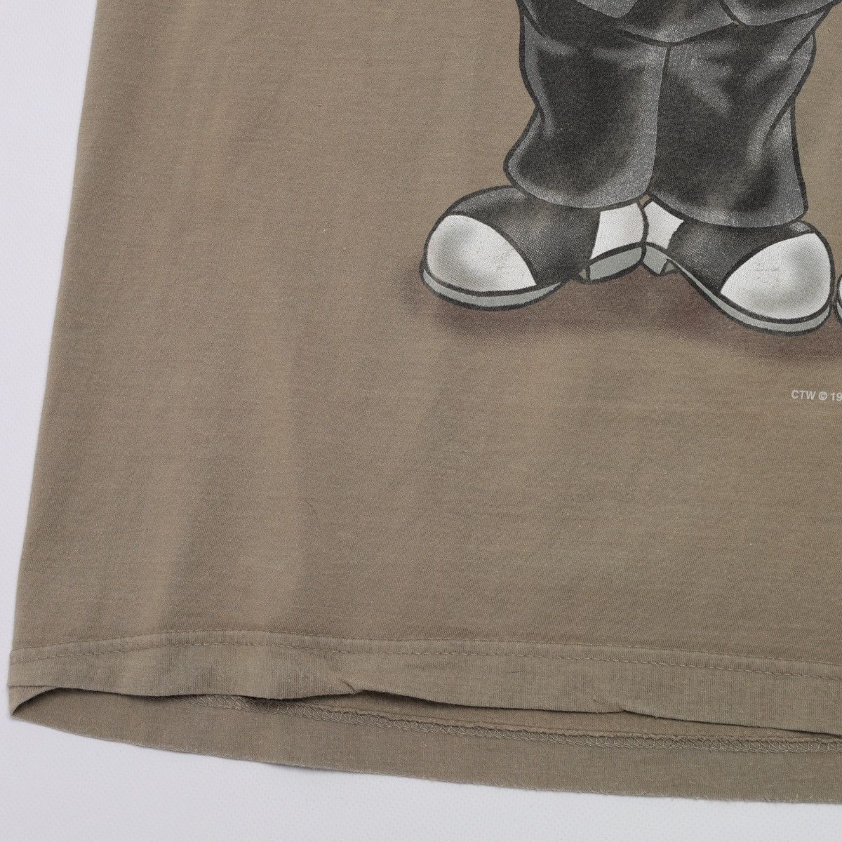 Vintage Sesame Street Vintage 1997 Tee CTW Ernie Bert Men in Black Size US XL / EU 56 / 4 - 5 Thumbnail