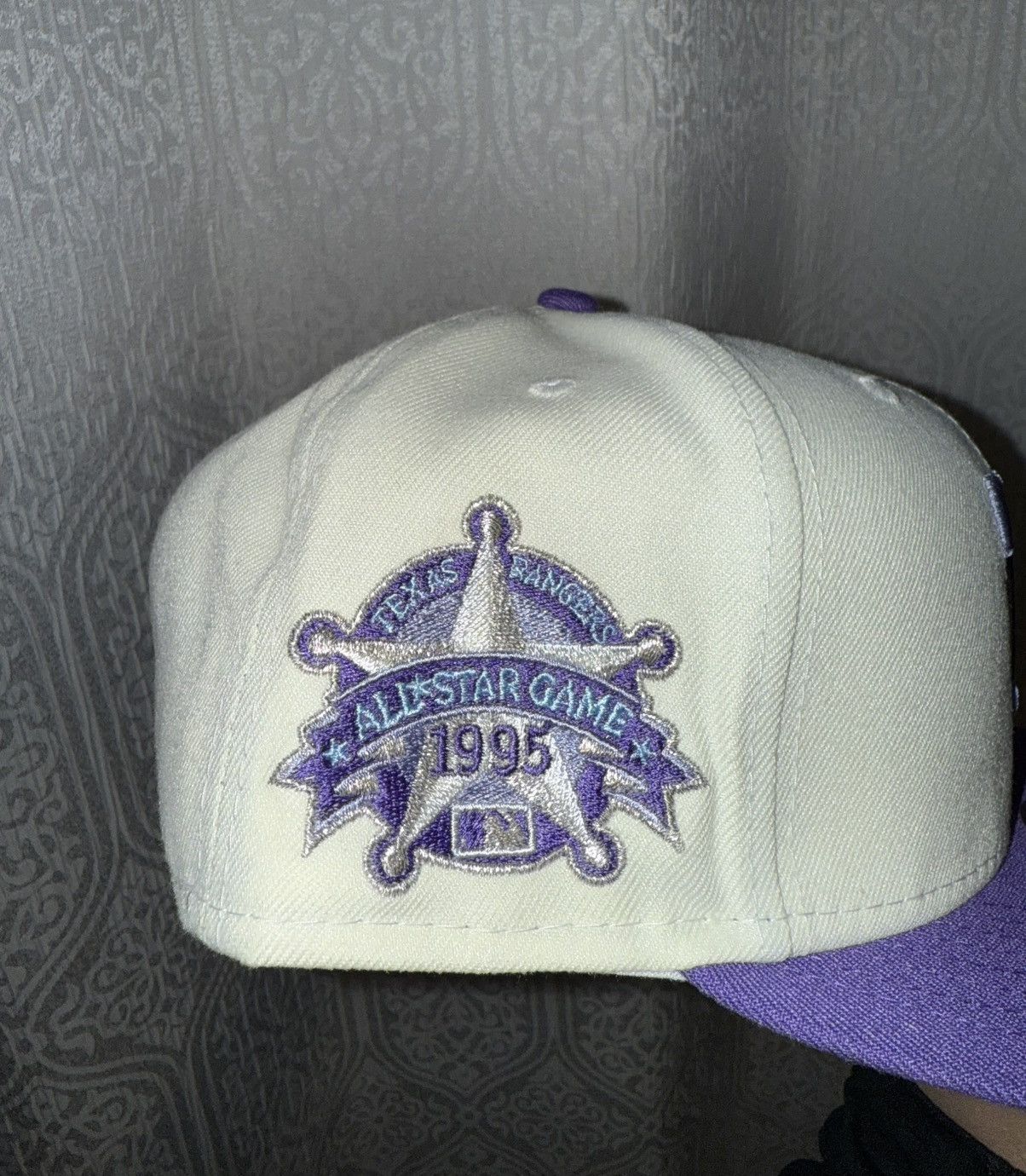MLB New Era 59 FIFTY Texas Rangers Fitted hat size 7 7/8 Size 34 - 3 Thumbnail