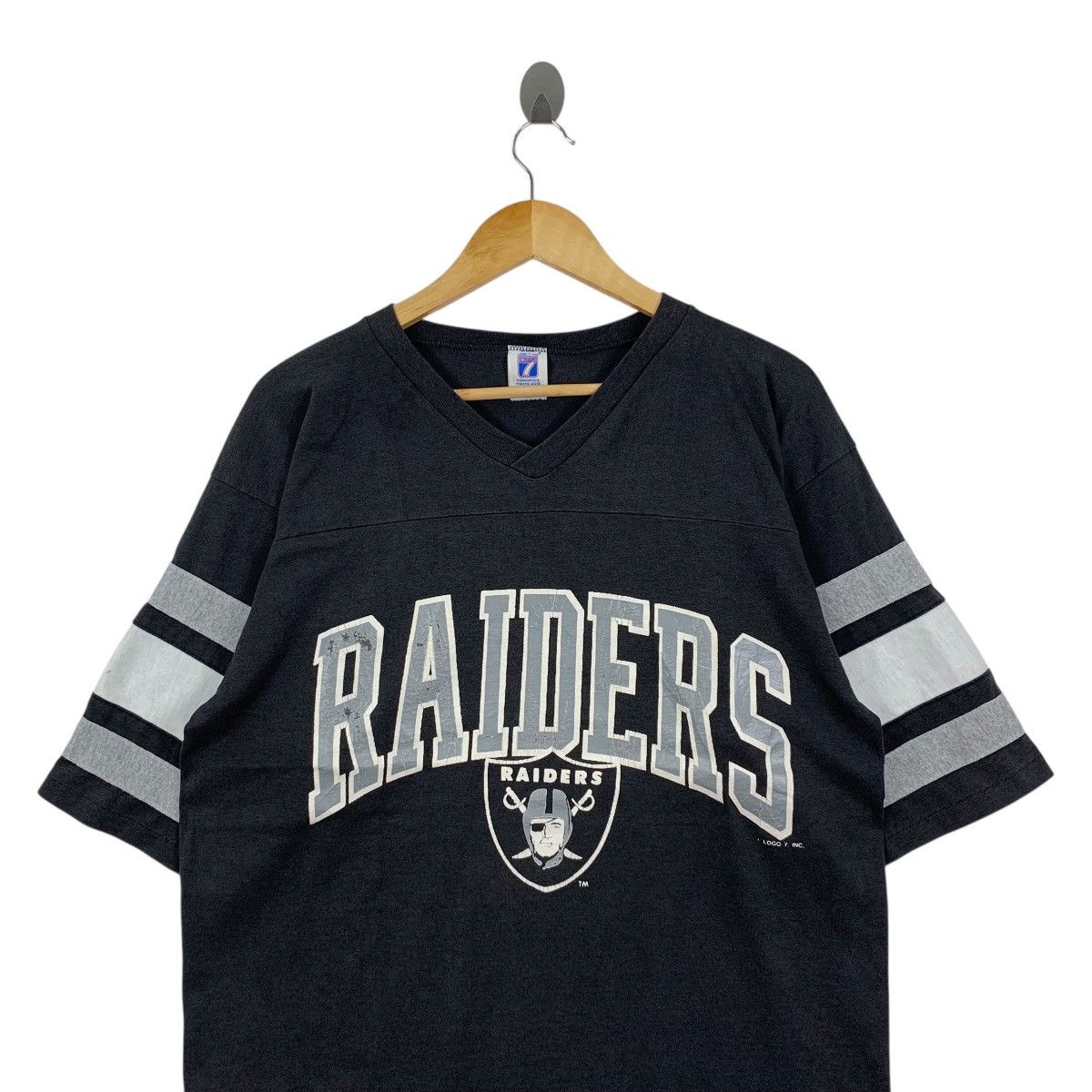 Vintage Vintage Las Vegas RAIDERS NFL Team Sportswear Big T-Shirt Size US L / EU 52-54 / 3 - 2 Thumbnail