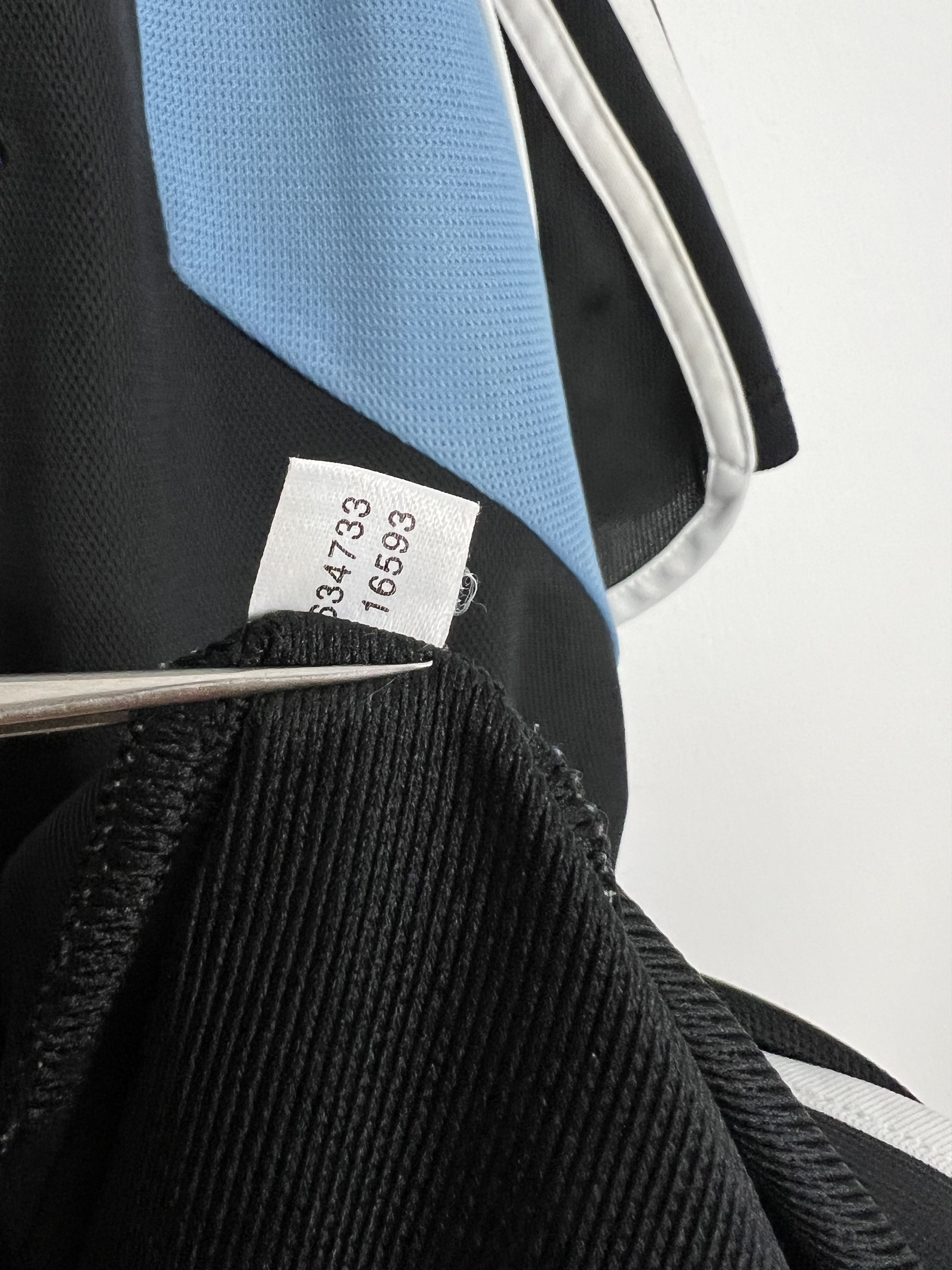 Adidas Newcastle Away football shirt 2000 Soccer Jersey Trikot Size US L / EU 52-54 / 3 - 7 Thumbnail