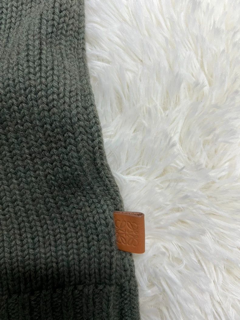 Other LOEWE Lady's silhouette sweater Size S / US 4 / IT 40 - 6 Thumbnail