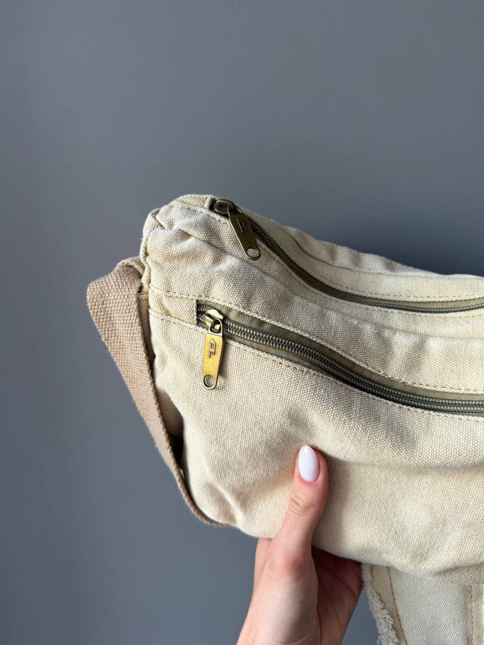 Diesel Diesel Paper Bag Zip Logo Archive Crossbody Bag Y2K Style Size ONE SIZE - 10 Thumbnail