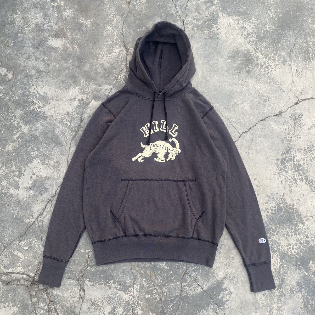 Champion Vintage Champion Hill Faded Black Hoodie Size US L / EU 52-54 / 3 - 1 Thumbnail