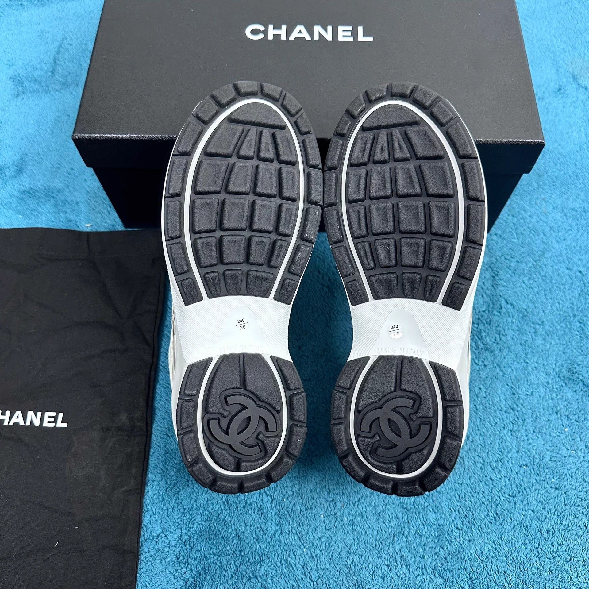 Chanel Chanel New Champagne Gold Sneakers 38 EU Size US 7 / IT 37 - 5 Thumbnail