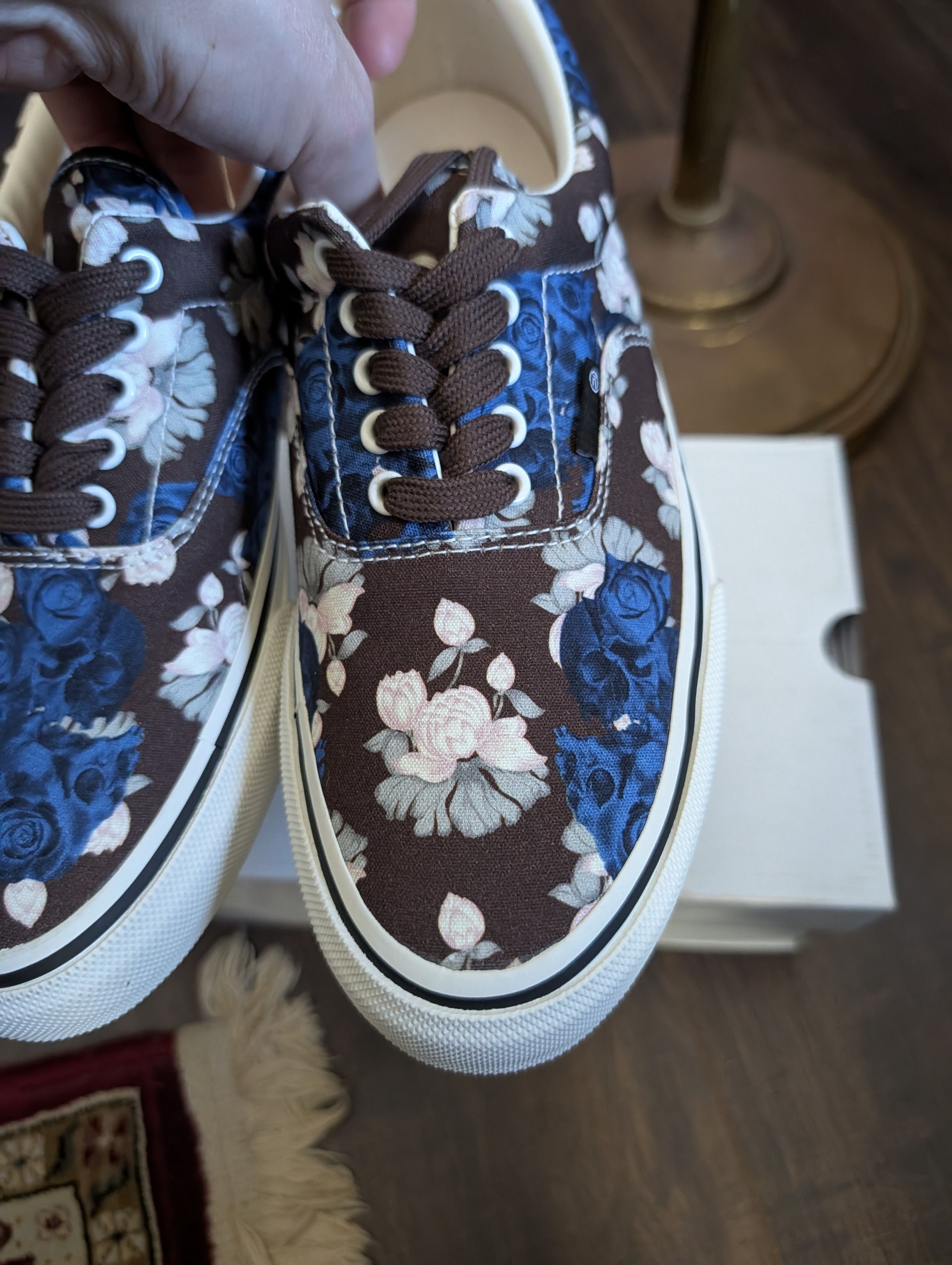 Undercover NEW IN BOX Blue floral low top mainline sneakers sz L Size US 8.5 / EU 41-42 - 3 Thumbnail