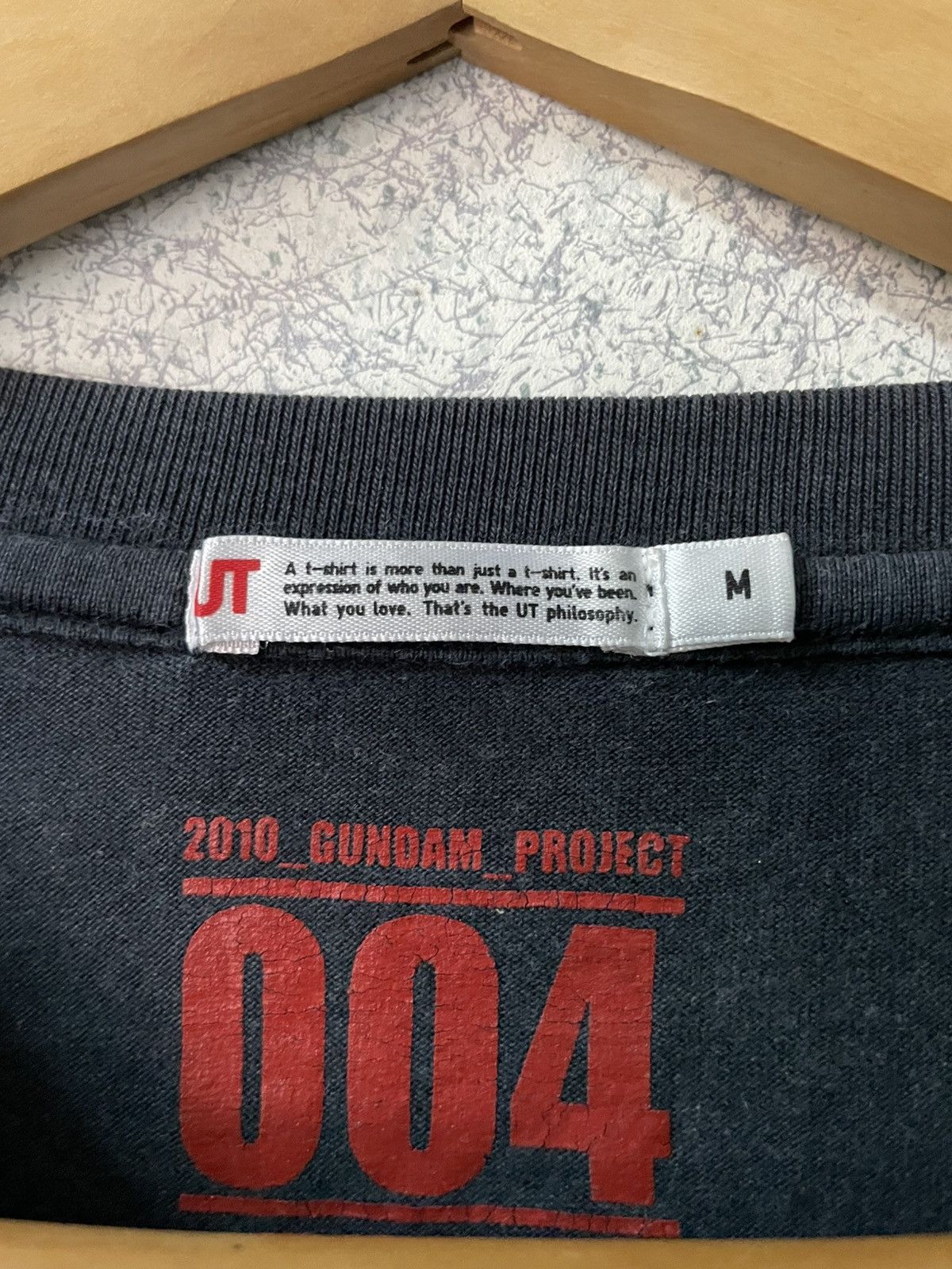 Uniqlo Gundam MS-06S ZAKU|| Size US M / EU 48-50 / 2 - 8 Thumbnail