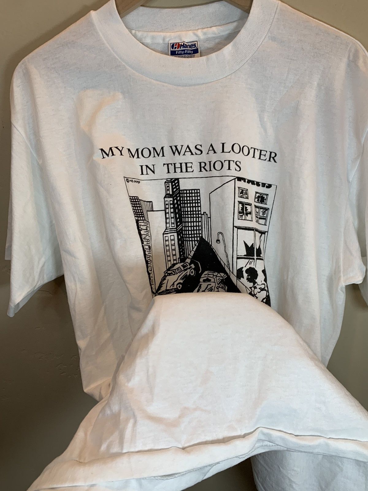 Vintage RARE Vintage My Mom Looter In Riots All I Got Was This Shirt Size US XL / EU 56 / 4 - 3 Thumbnail