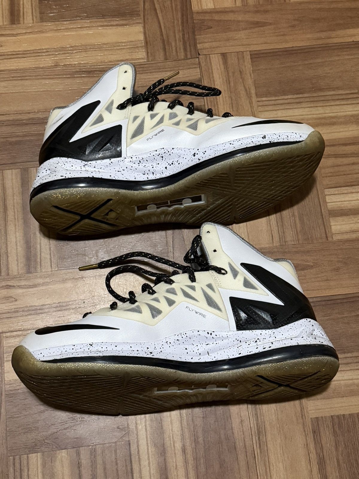 Nike Nike LeBron X Elite+ White Gold Size US 10.5 / EU 43-44 - 2 Thumbnail