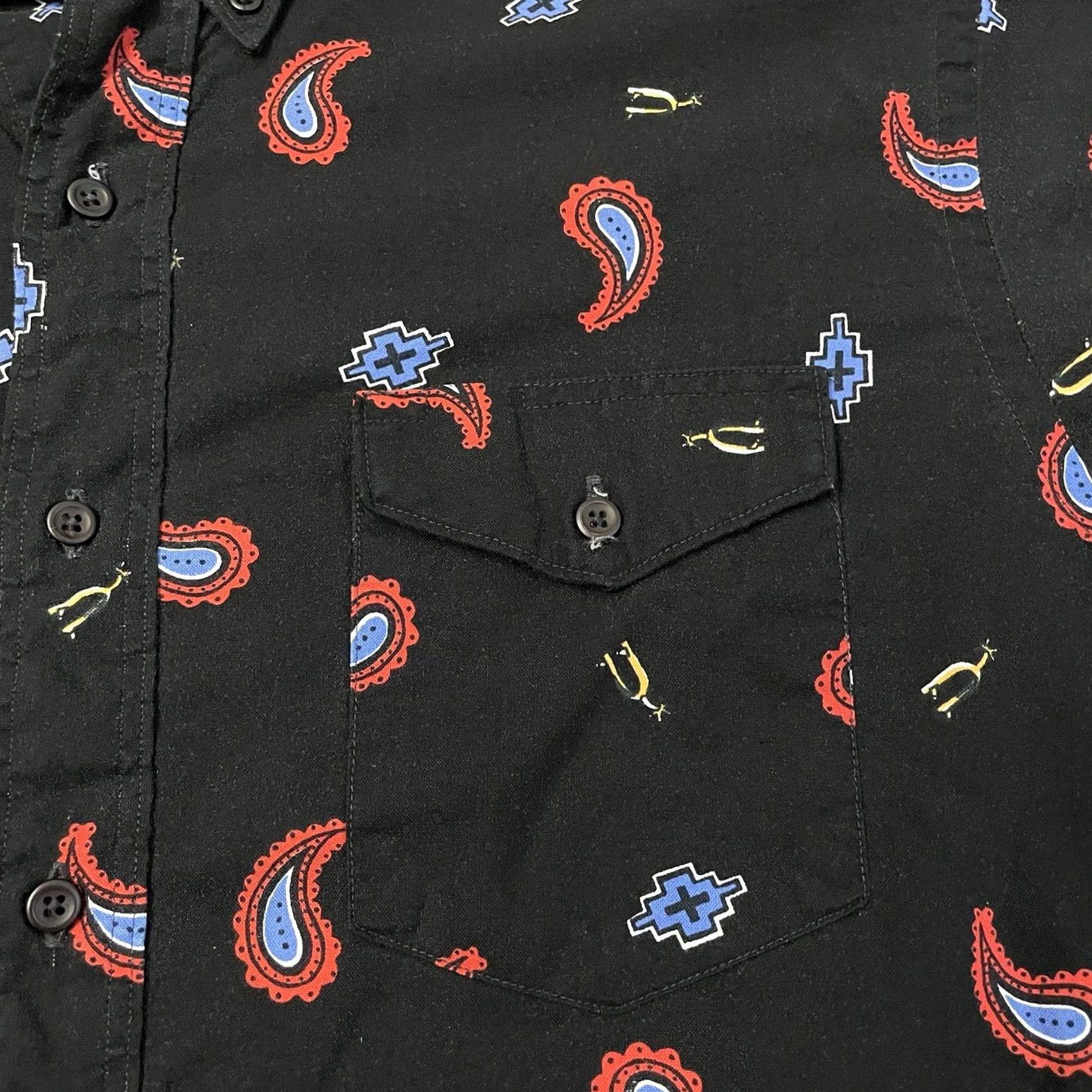 Wrangler VINTAGE Wrangler Button-Down Shirt Western Long Tails Black Mens 17 35 Cotton Paisley Short Sleeve Button-Up Collar-Down Outdoor Western Casual Size US XL / EU 56 / 4 - 5 Thumbnail