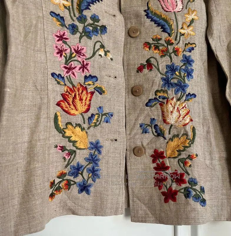 Kenzo KENZO Beige Women's Embroidered Cardigan . Size M / US 6-8 / IT 42-44 - 2 Thumbnail