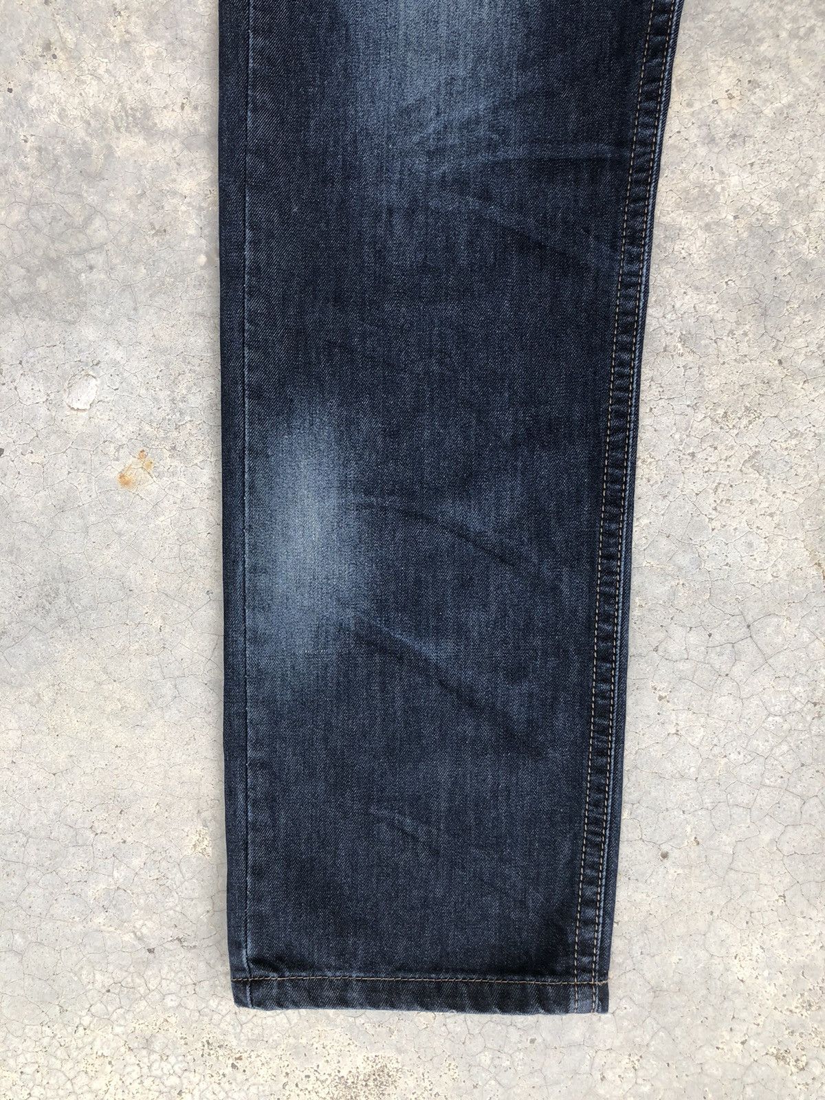 Japanese Brand Yoshitomo Nara Kurijyua Lolita Dog Distressed Size US 34 / EU 50 - 6 Thumbnail