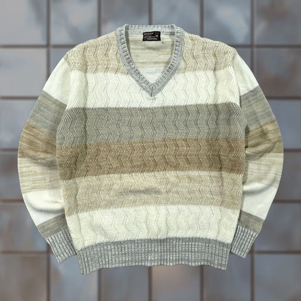 JCPenney VINTAGE JCPenney Sweater Mens M Beige Gray Stripe V-Neck Knit Acrylic 80s Retro Size US M / EU 48-50 / 2 - 1 Thumbnail
