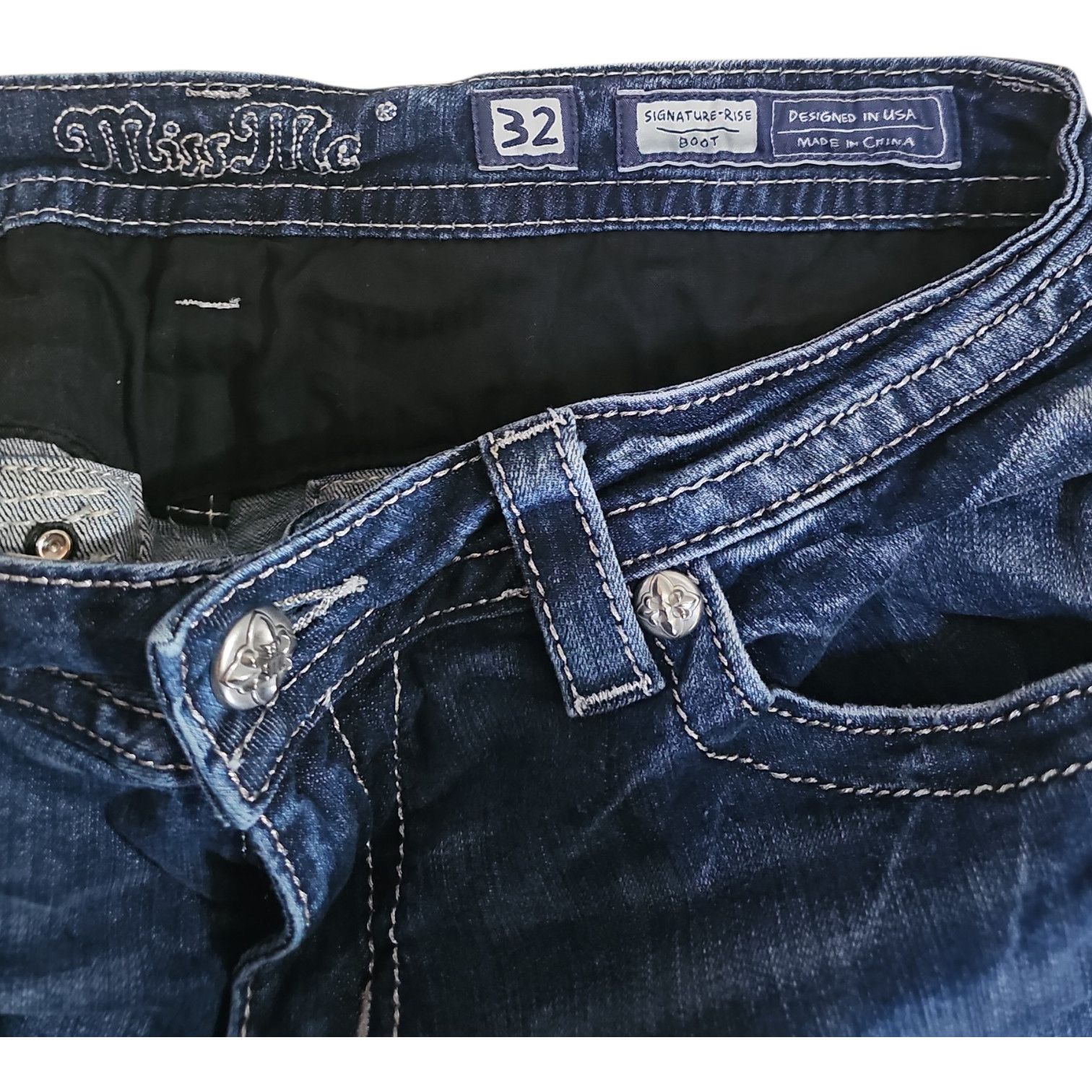 Miss Me Miss Me Signature Rise Boot Jeans Size 32 Size 32" / US 10 / IT 46 - 6 Thumbnail