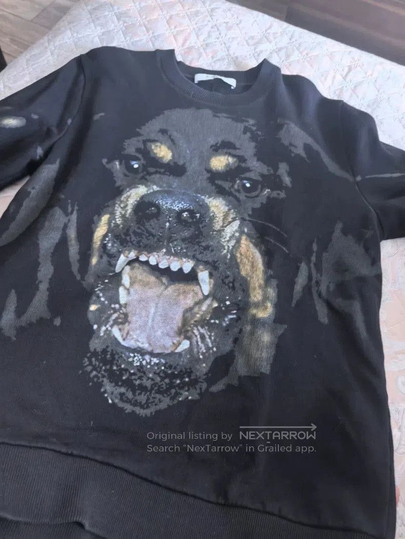 Givenchy Givenchy Dog Graphic Sweatshirt Size S. Size US S / EU 44-46 / 1 - 1 Thumbnail