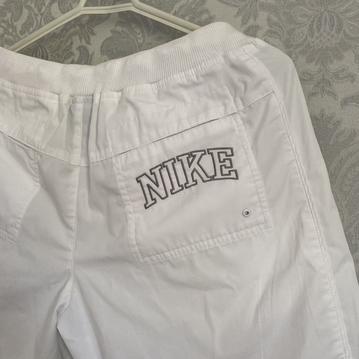 Nike Vintage Nike Shorts Swoosh Y2K 00s Size US 32 / EU 48 - 6 Thumbnail