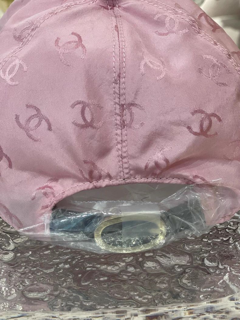 Chanel Chanel 26c pink logo silk baseball cap Size ONE SIZE - 4 Thumbnail