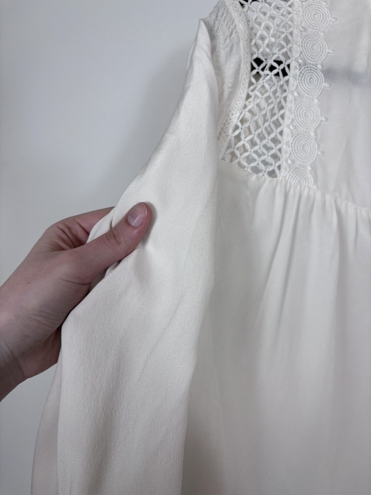 Sandro Sandro Paris NWT Tommy Women’s Ecru White Silk Blouse Shirt Size S / US 4 / IT 40 - 13 Thumbnail