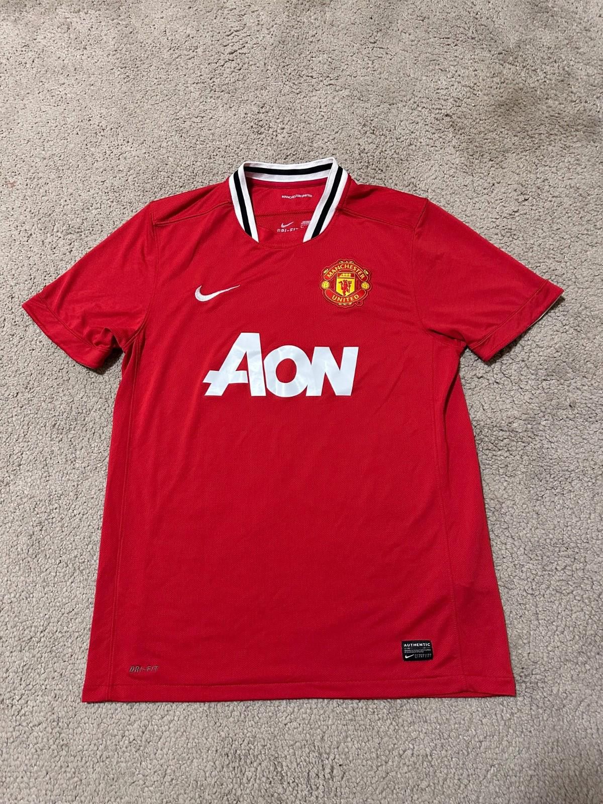 Nike MANCHESTER UNITED 2011 2012 HOME FOOTBALL SHIRT JERSEY NIKE Size US L / EU 52-54 / 3 - 1 Thumbnail