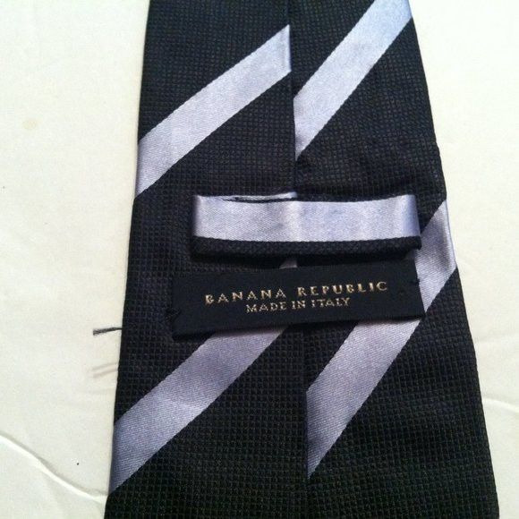 Banana Republic BANANA REPUBLIC MEN'S NAVY 100%SILK TIE WIDTH: 3 3/4" Size ONE SIZE - 3 Thumbnail