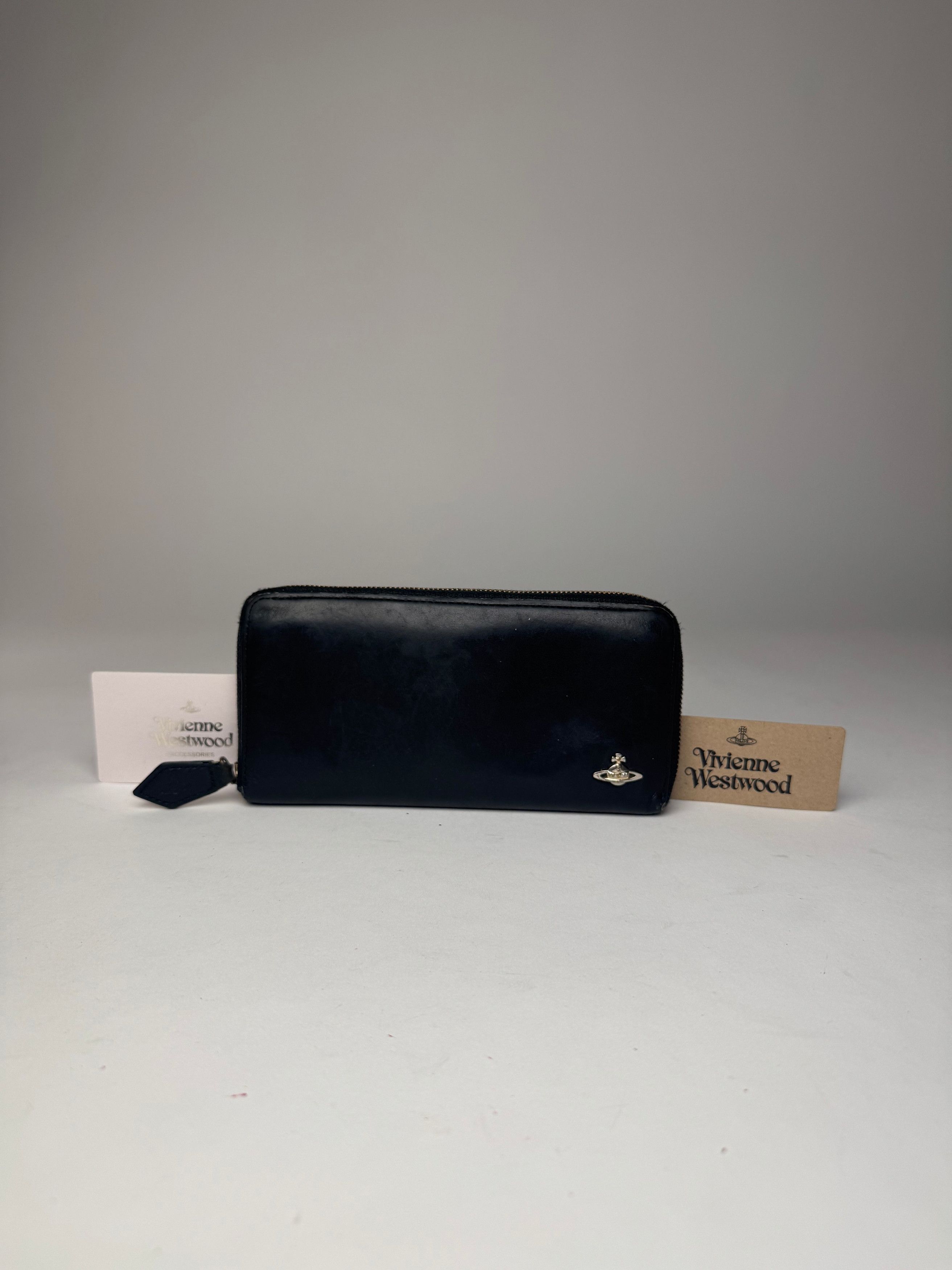 Vivienne Westwood Vintage Leather Zippy Wallet Black Size ONE SIZE - 1 Thumbnail